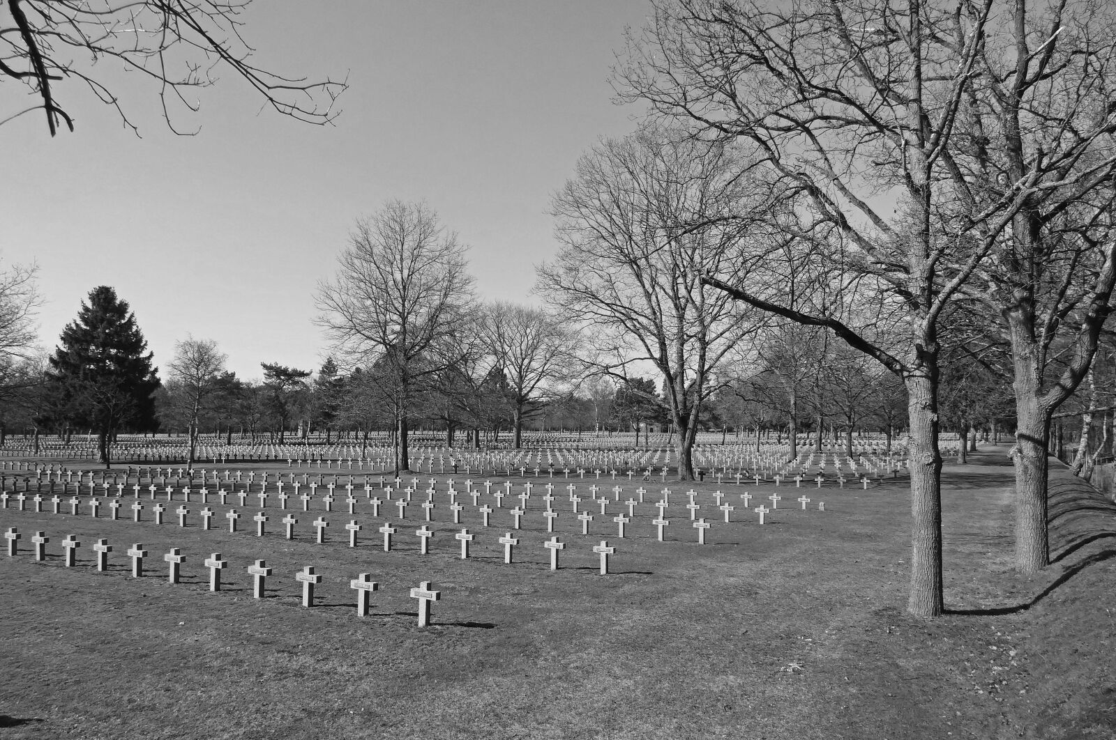 Sony Cyber-shot DSC-HX10V sample photo. War graves, military cemetery photography