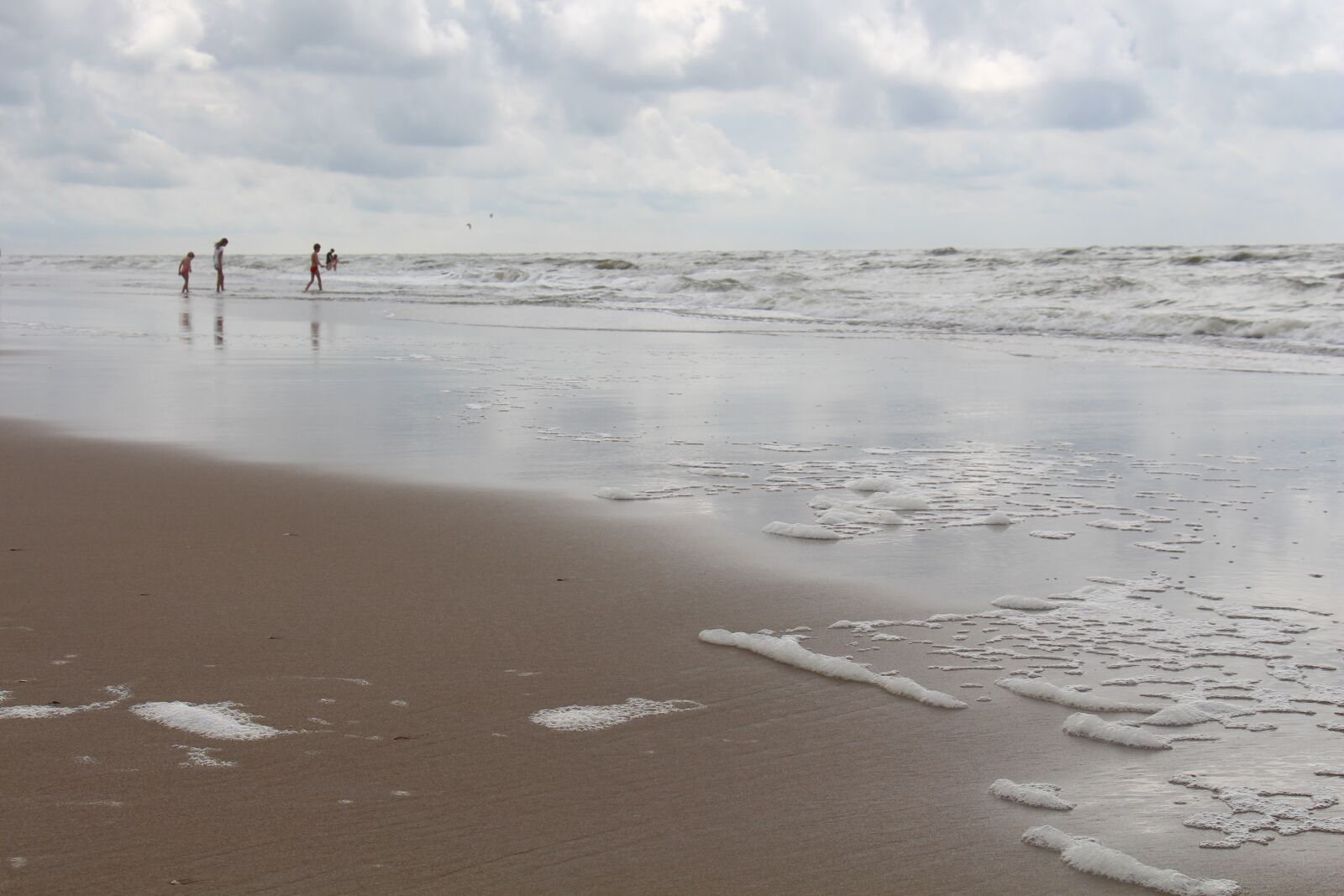Canon EOS 700D (EOS Rebel T5i / EOS Kiss X7i) sample photo. Sea, zandvoort, beach photography