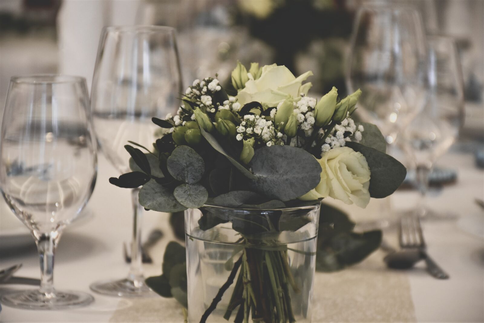 Nikon D7200 sample photo. Table, gedeckter table, flowers photography