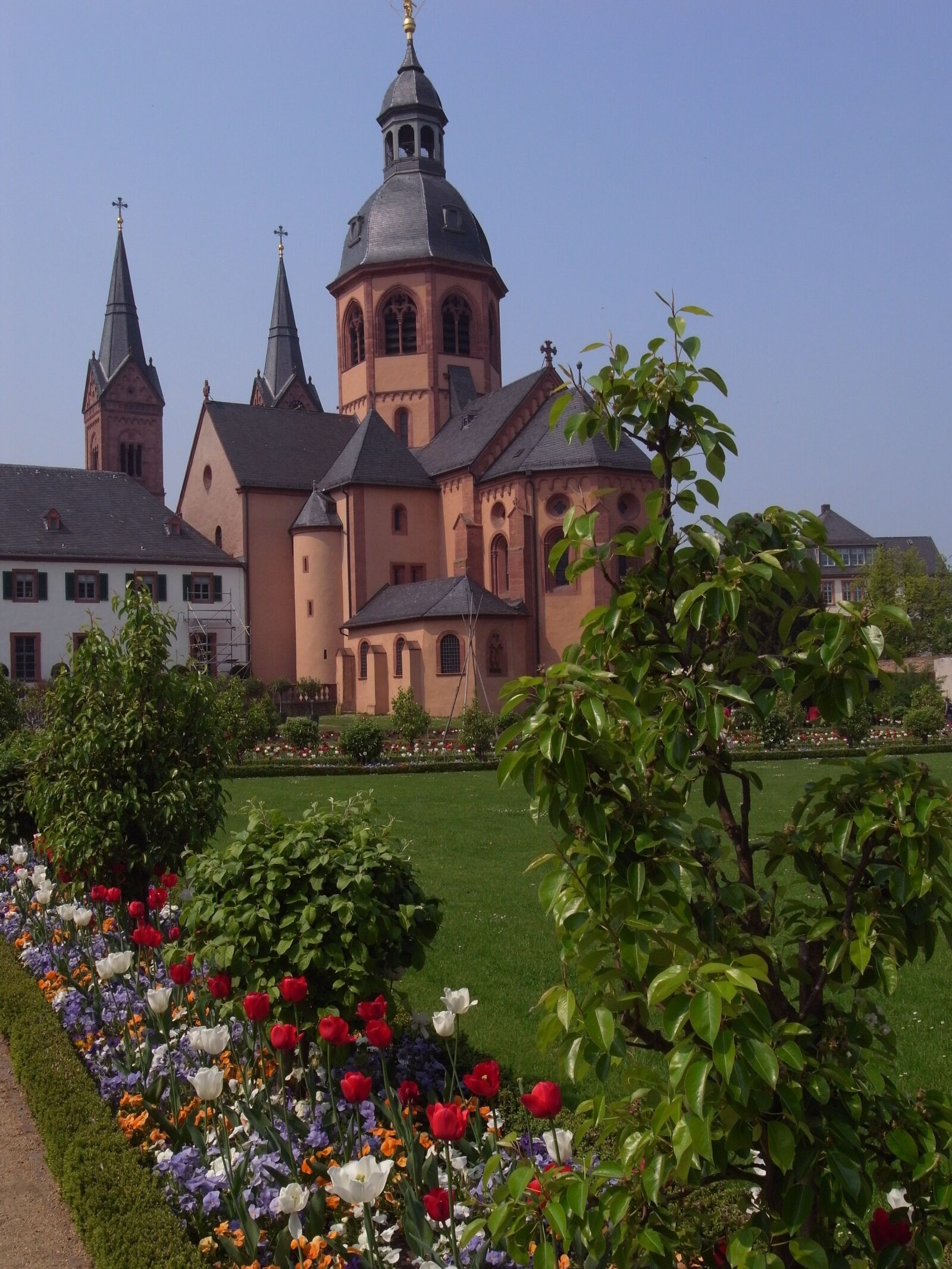 Ricoh GX200 sample photo. Monastery garden, seligenstadt, benedictine photography