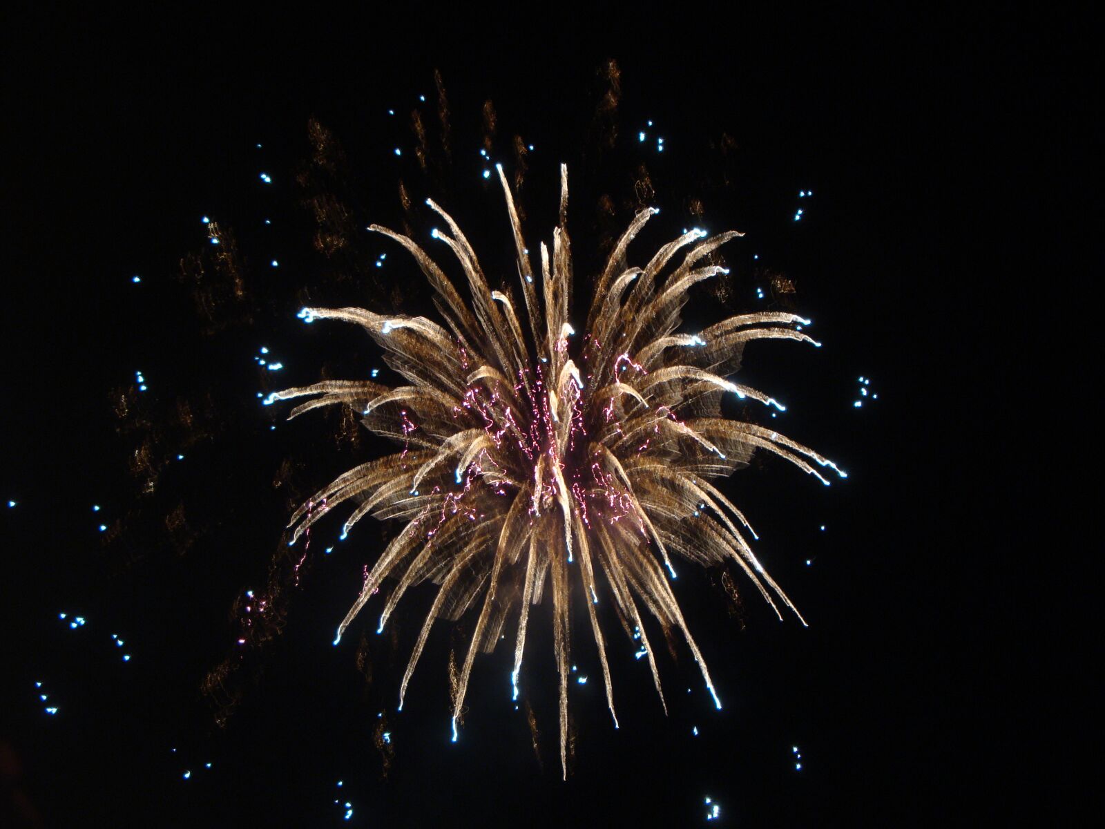 Sony Cyber-shot DSC-W150 sample photo. Fireworks, explosion, shine photography