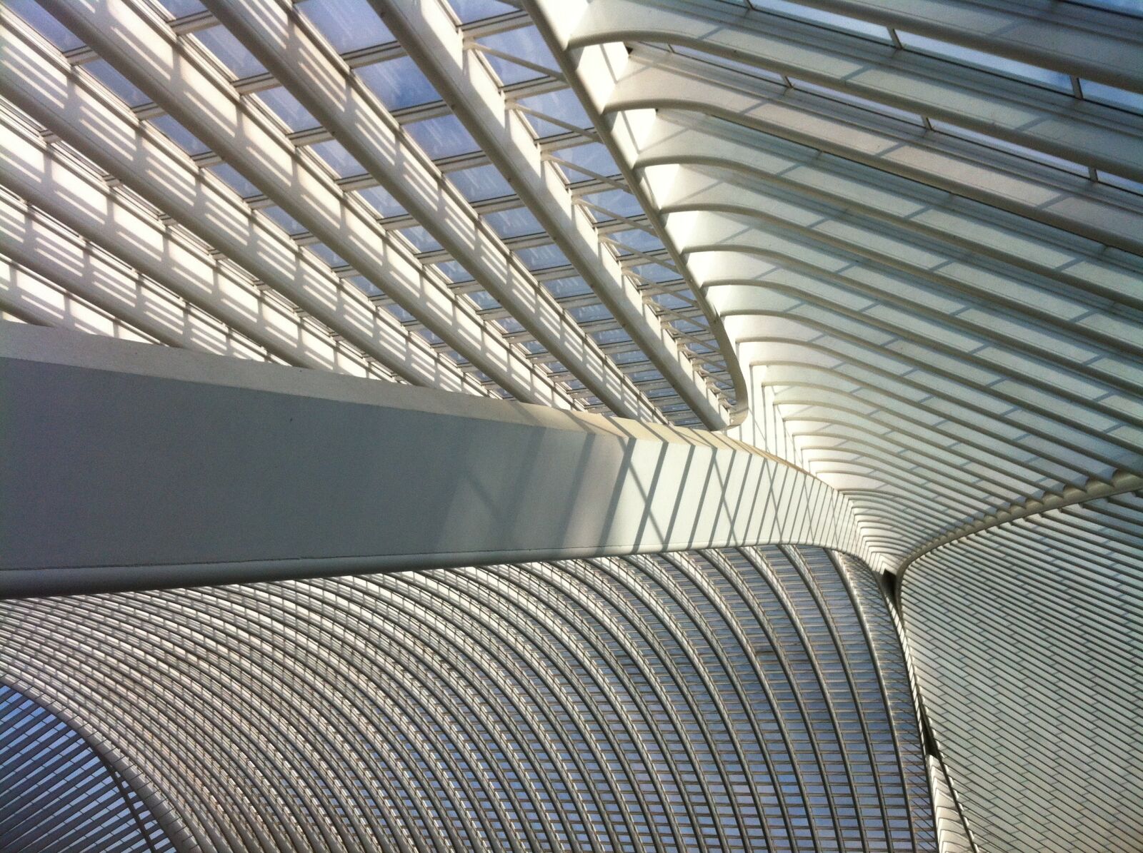 Apple iPhone 4 sample photo. Architecture, steel, glass photography