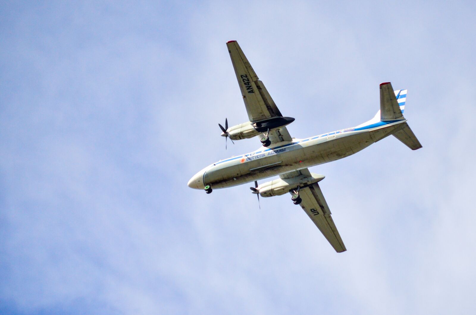 Nikon D5100 sample photo. Fly, plane, airplane photography