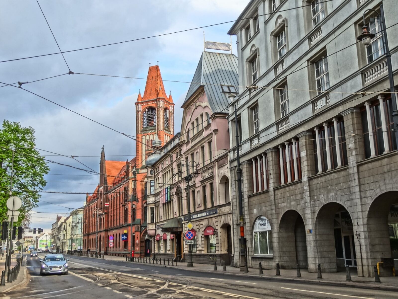 Sony Cyber-shot DSC-HX20V sample photo. Jagiellonska street, bydgoszcz, poland photography