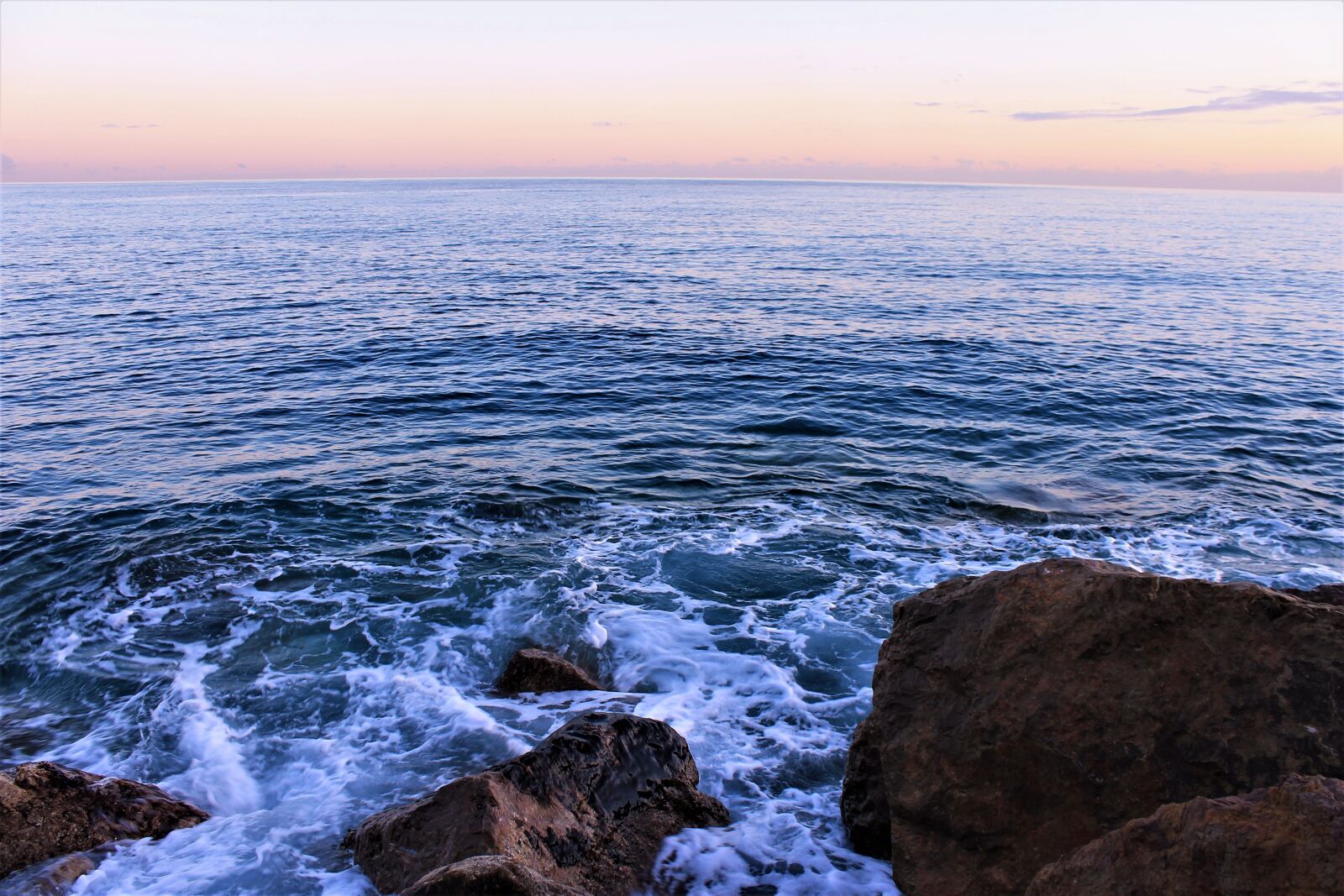 Canon EOS 1100D (EOS Rebel T3 / EOS Kiss X50) sample photo. Sea, scoured, sea foam photography