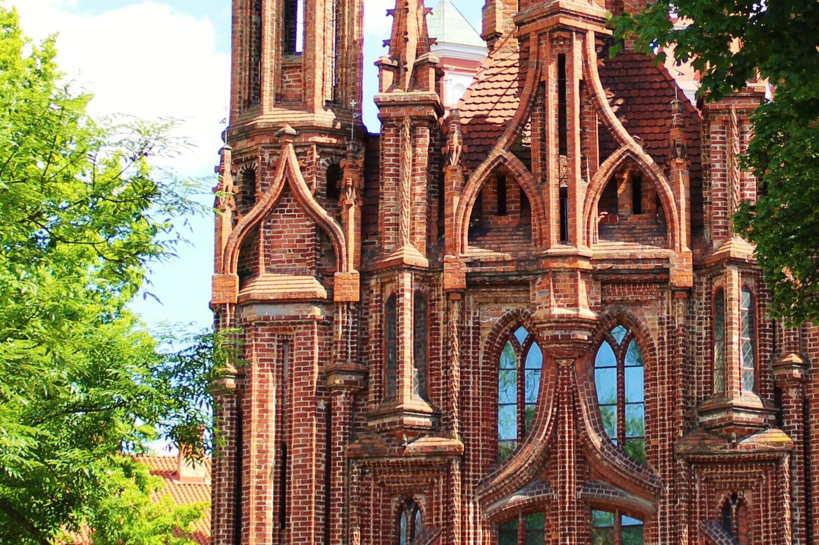 Canon EOS 1300D (EOS Rebel T6 / EOS Kiss X80) sample photo. Lithuania, church, sightseeing photography