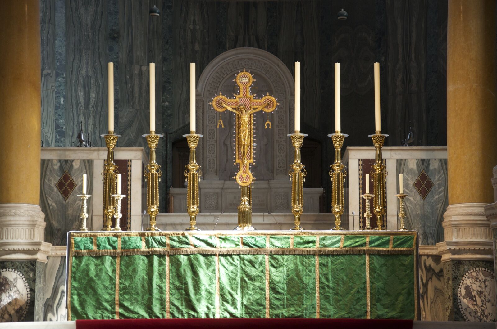 Nikon D7000 sample photo. Altar, church, christianity photography