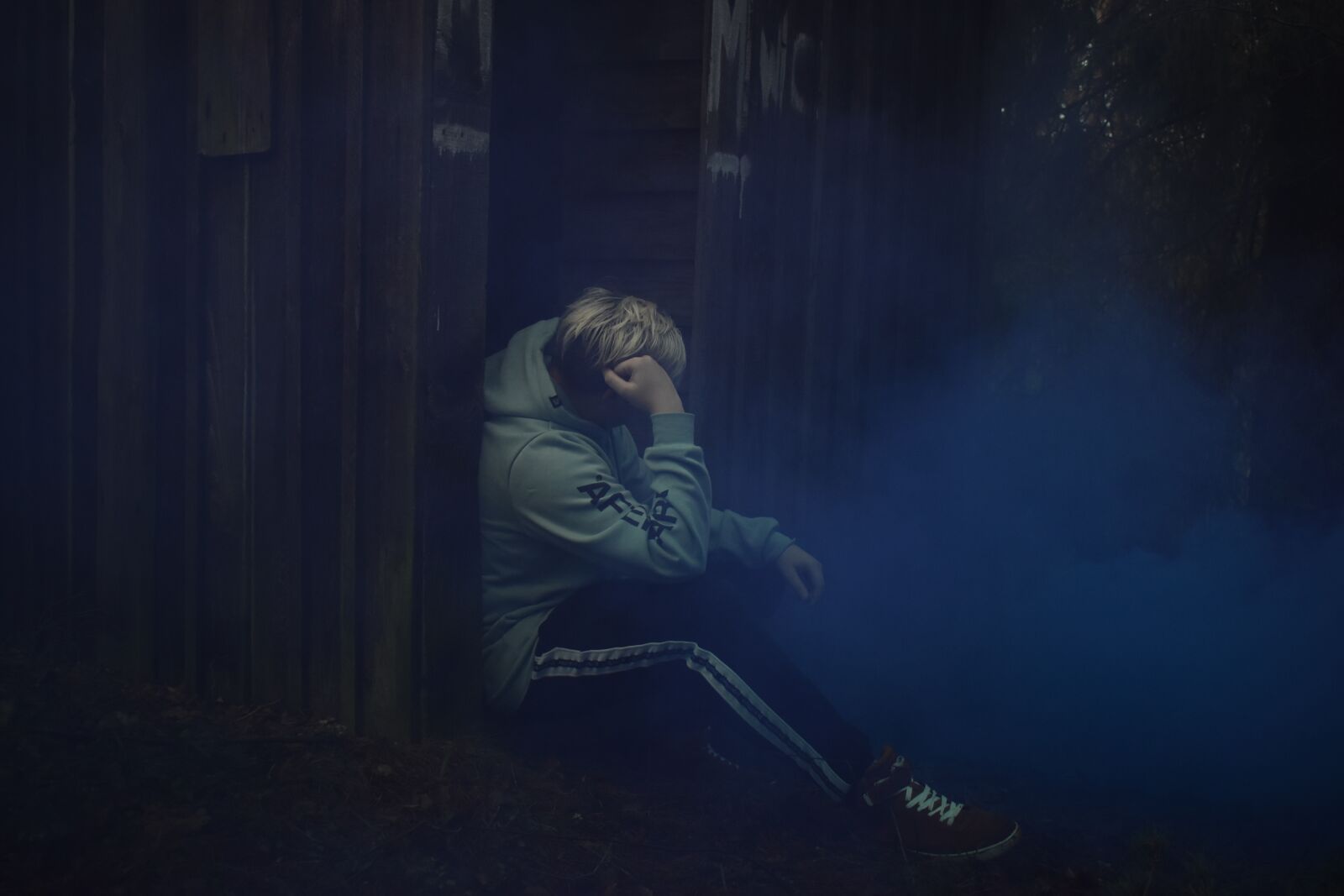 Nikon D3500 sample photo. Smoke, blue, steam photography