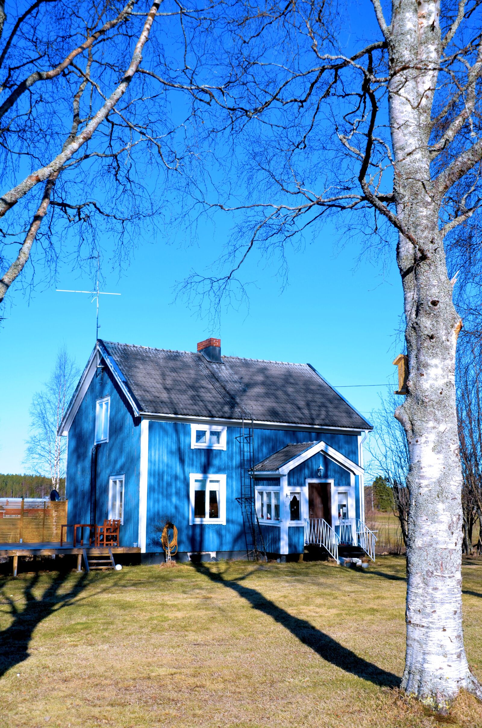 Nikon D5100 sample photo. House, ultervattnet, shadows photography