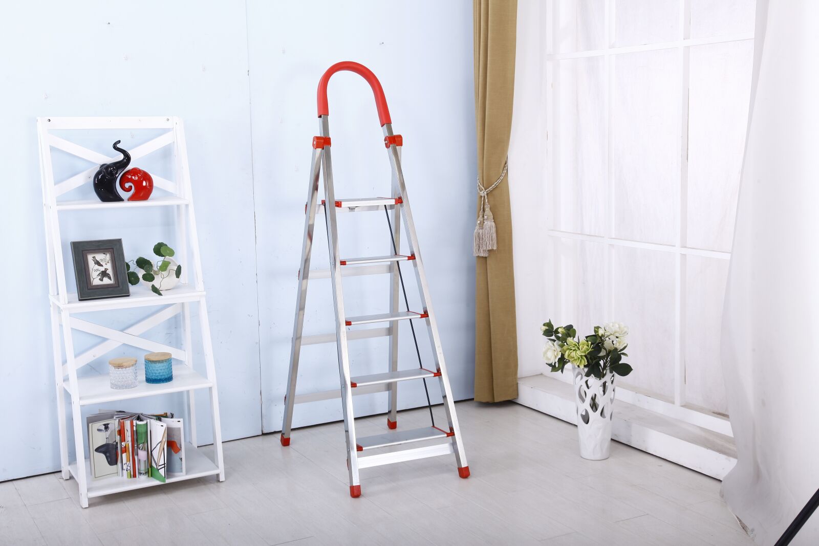 Canon EOS 5D Mark II sample photo. Folding ladder, stainless steel photography