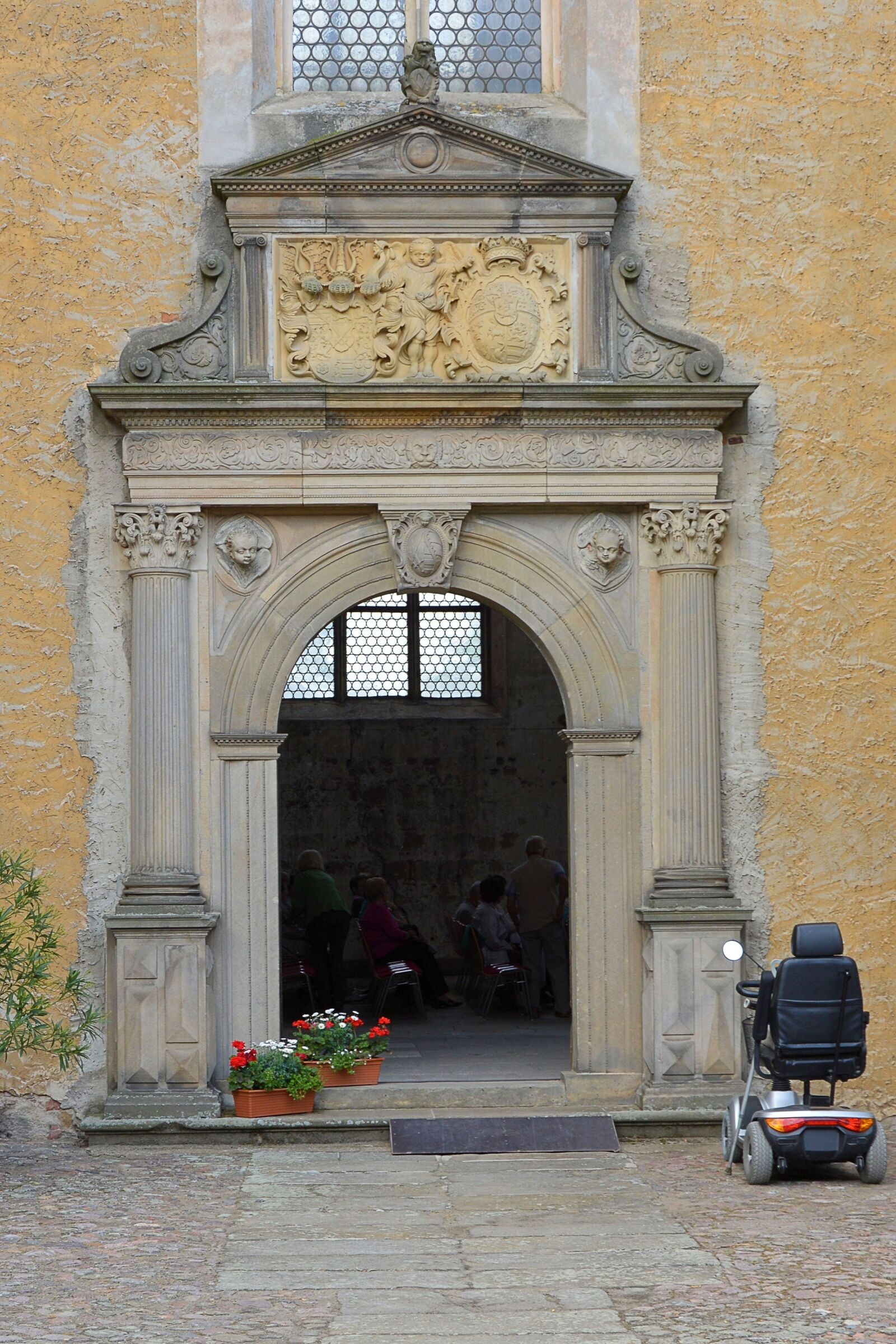 Nikon D3200 sample photo. Portal, goal, input photography