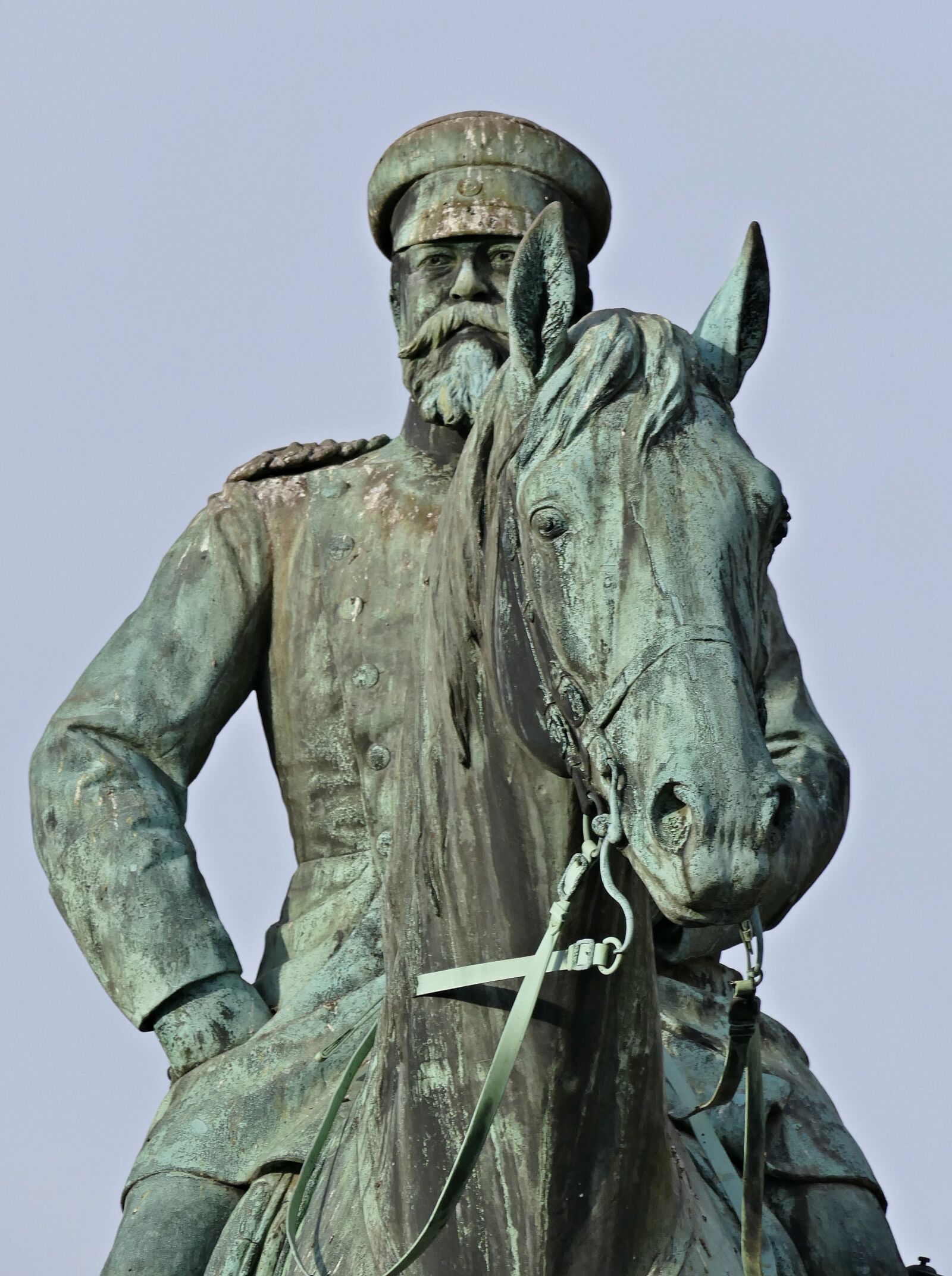 Panasonic Lumix DMC-FZ1000 sample photo. Equestrian statue, ludwig iv photography