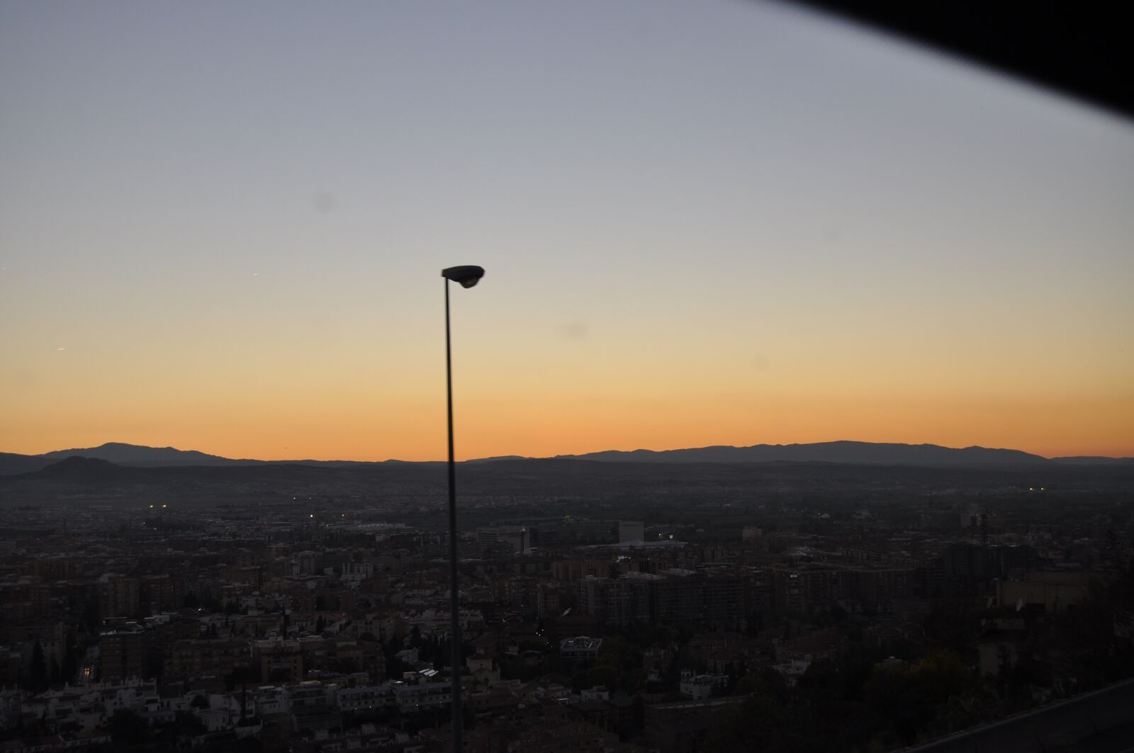 Nikon D5000 sample photo. Street lamp, sunset, backlight photography