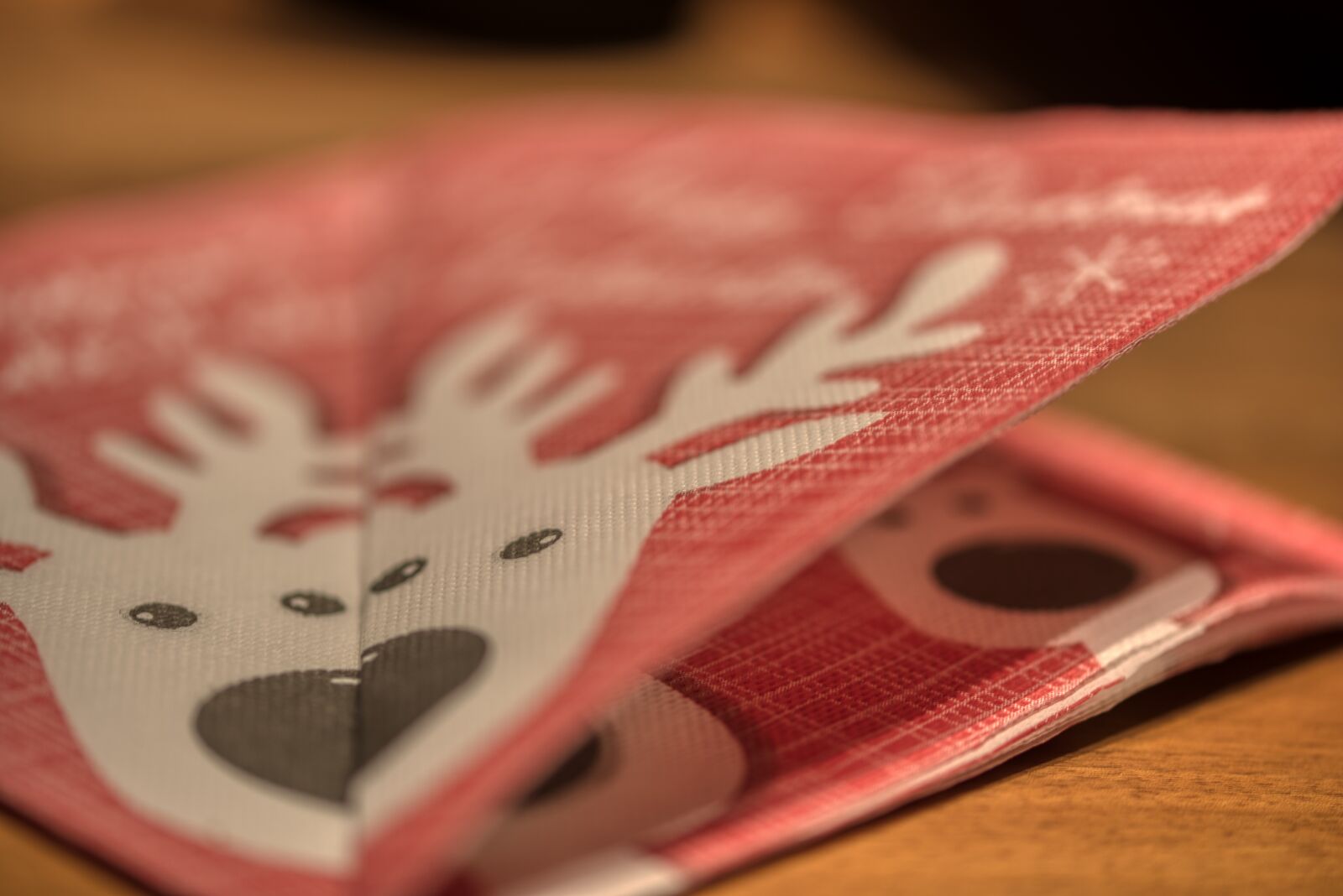 Nikon D750 sample photo. Napkin, christmas decoration, reindeer photography