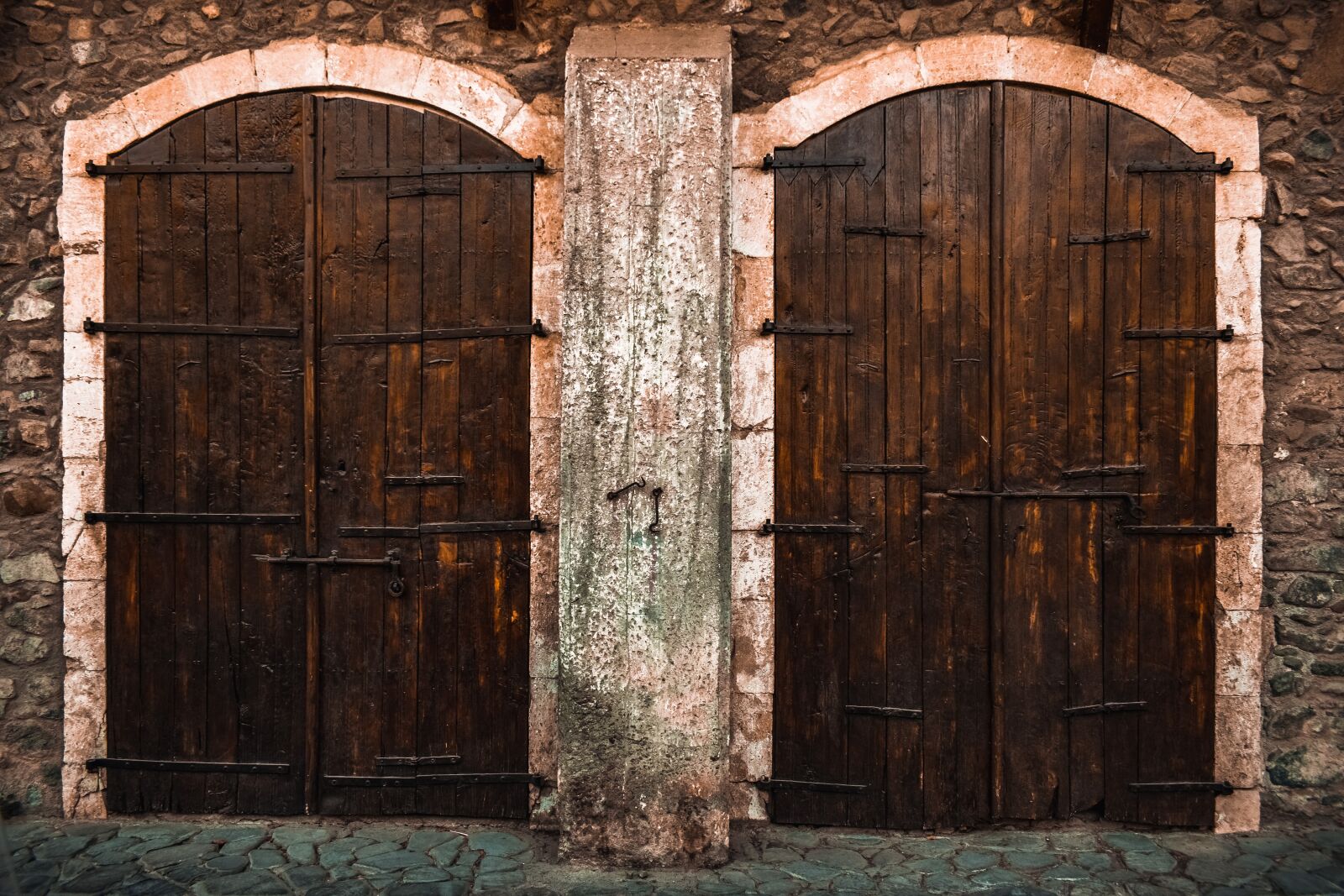 Nikon D3300 sample photo. Doors, old, wooden photography
