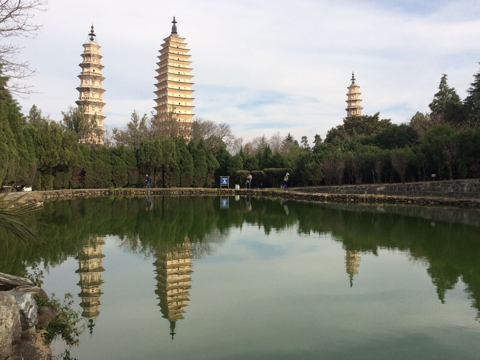 iPhone 5s back camera 4.15mm f/2.2 sample photo. In yunnan province, three photography