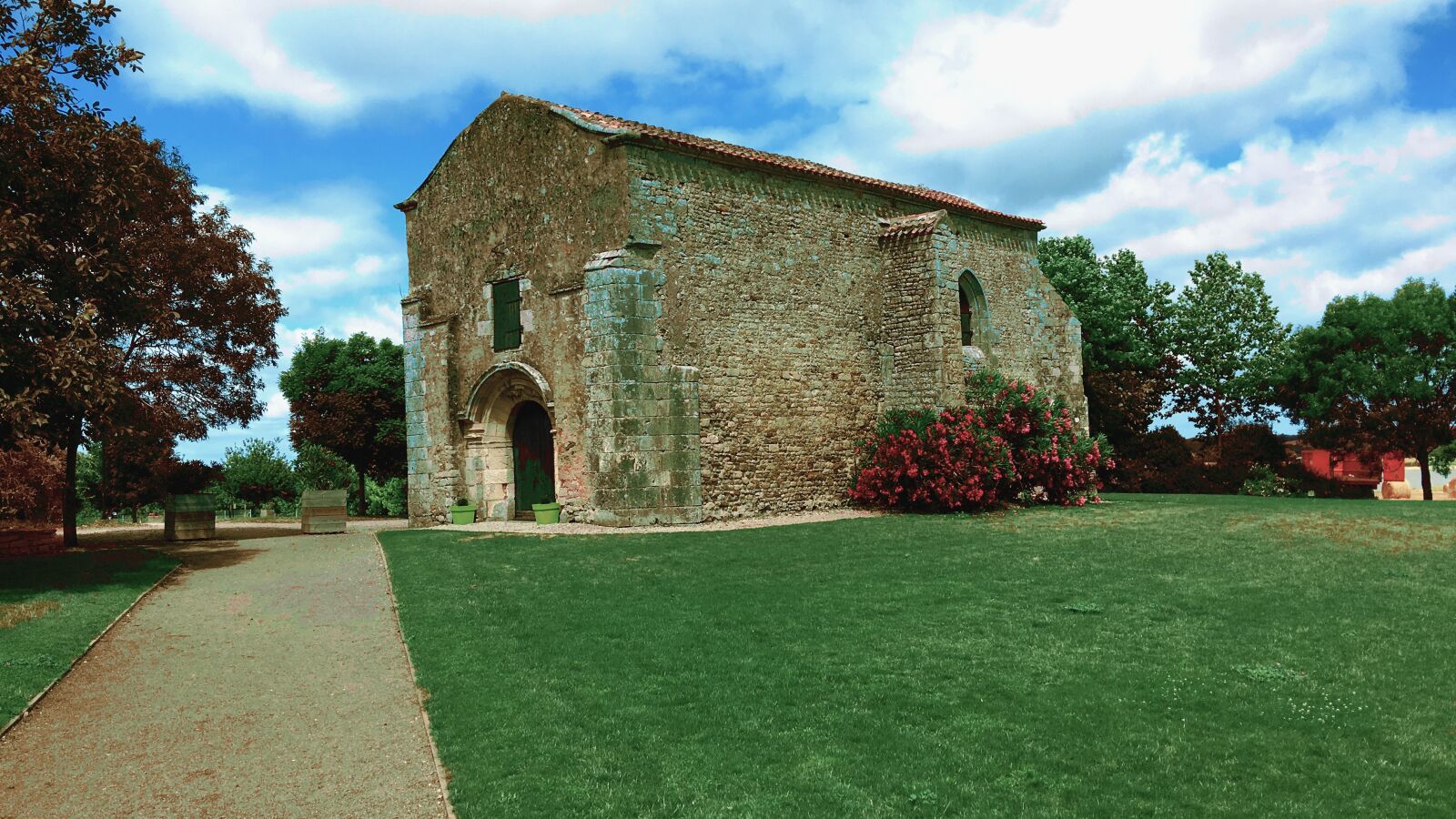 Apple iPhone 6s Plus sample photo. Church, granary, mediterranean photography