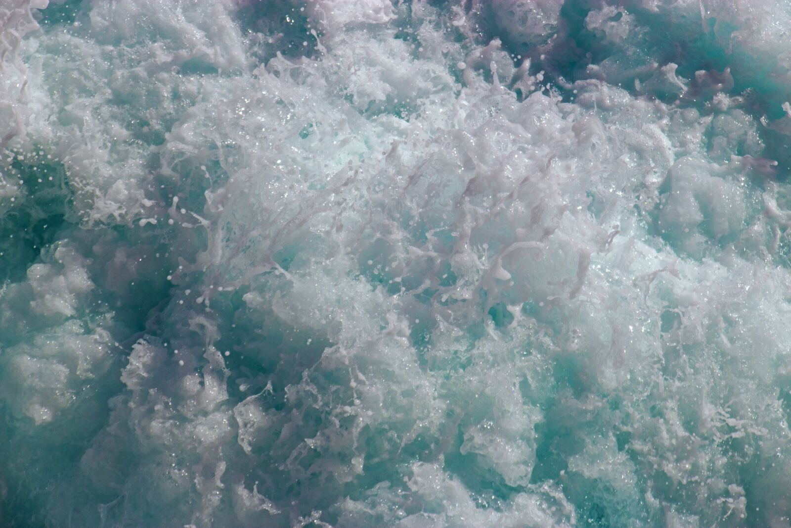 Canon EOS 100D (EOS Rebel SL1 / EOS Kiss X7) sample photo. Ocean, sea, wave photography