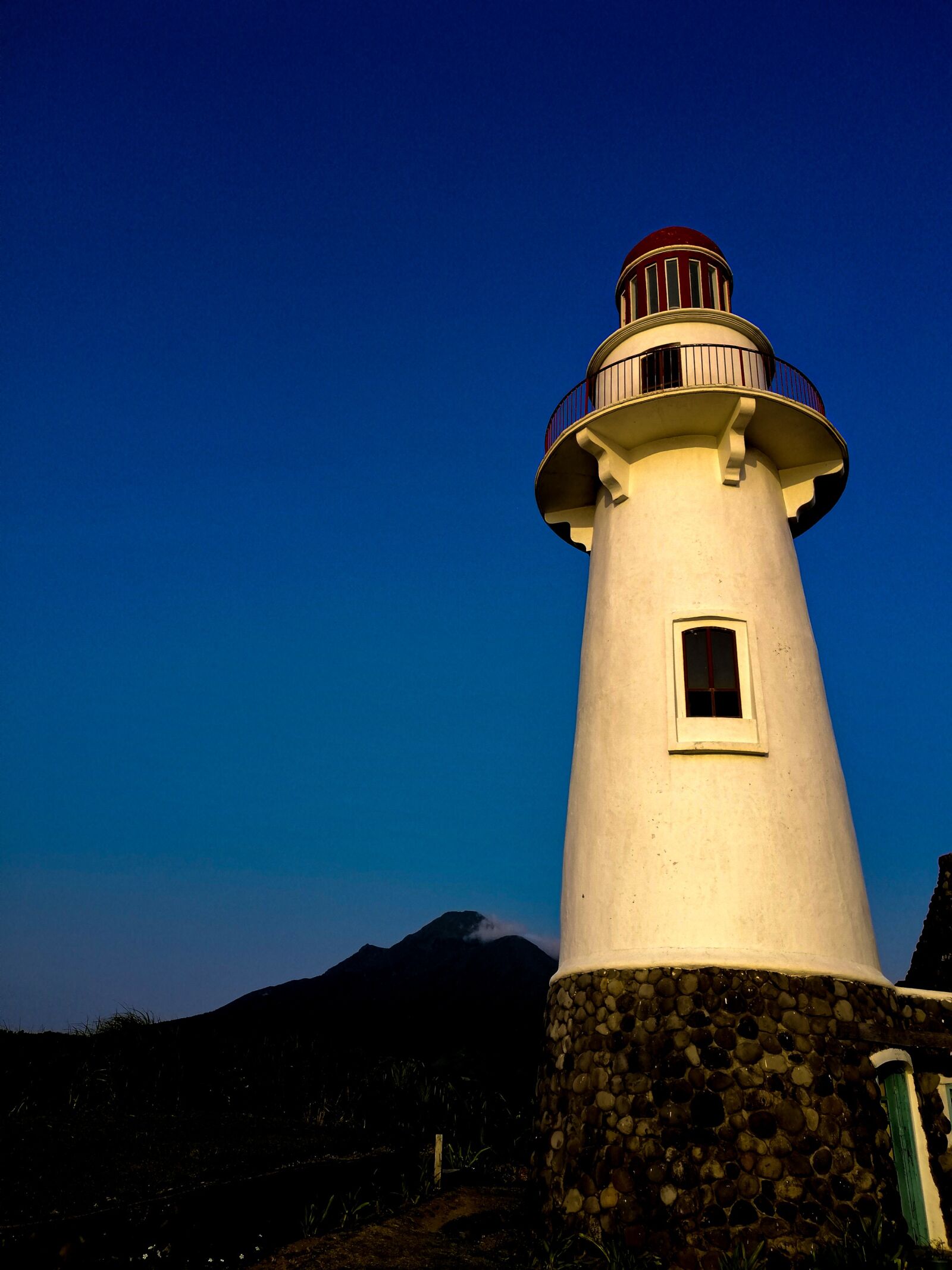 HUAWEI nova 3i sample photo. Lighthouse, batanes, philippines photography