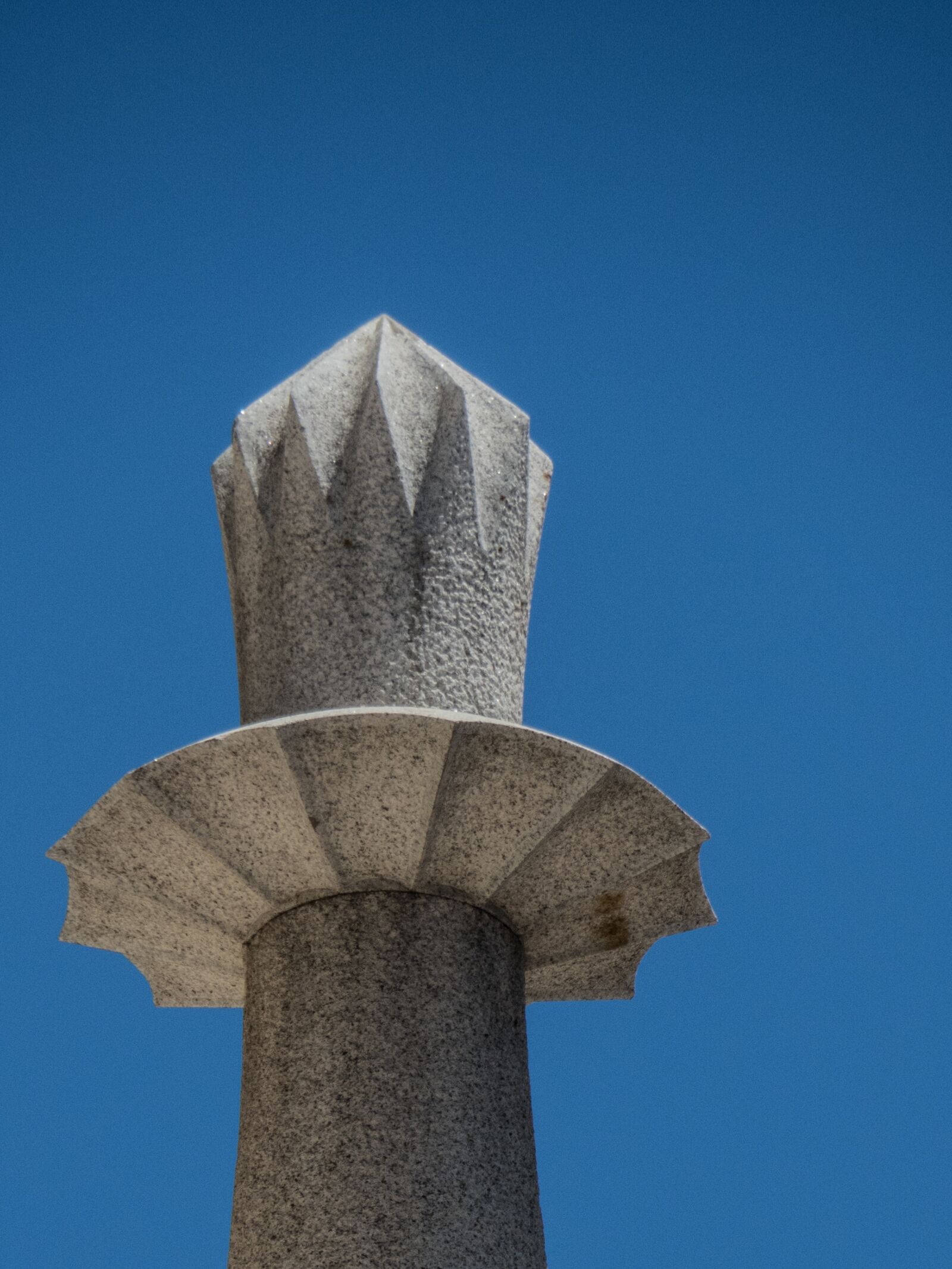 Olympus OM-D E-M5 II sample photo. Cathedral, sagrada fam lia photography