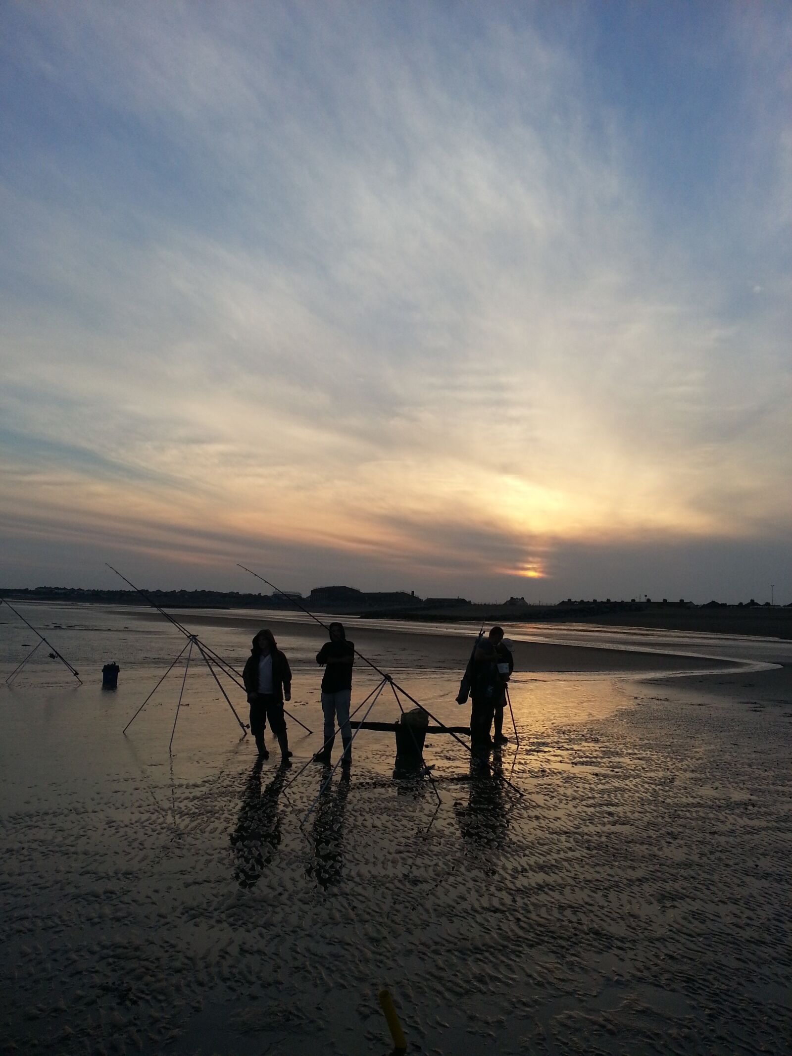 Samsung Galaxy Note2 sample photo. Fishermen, beach, sunset photography