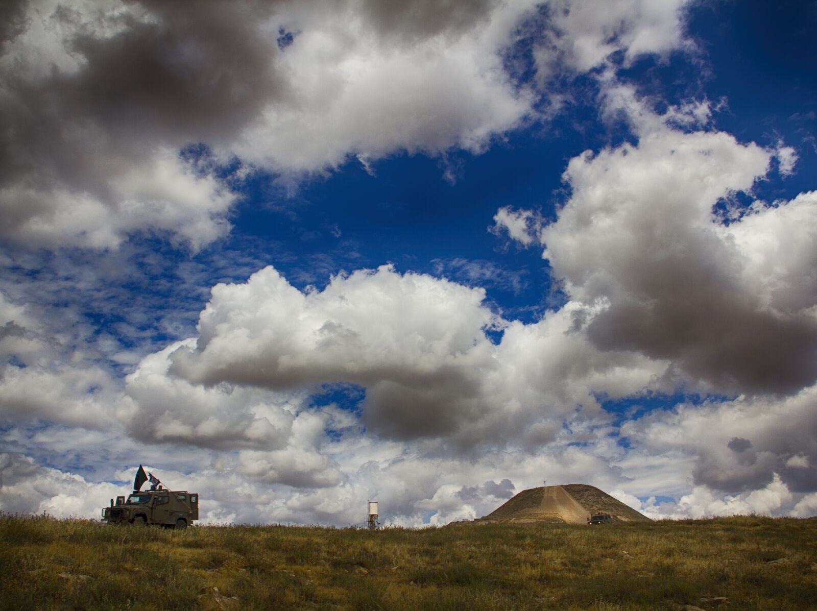 Canon EOS 550D (EOS Rebel T2i / EOS Kiss X4) sample photo. Sky, israel, army photography