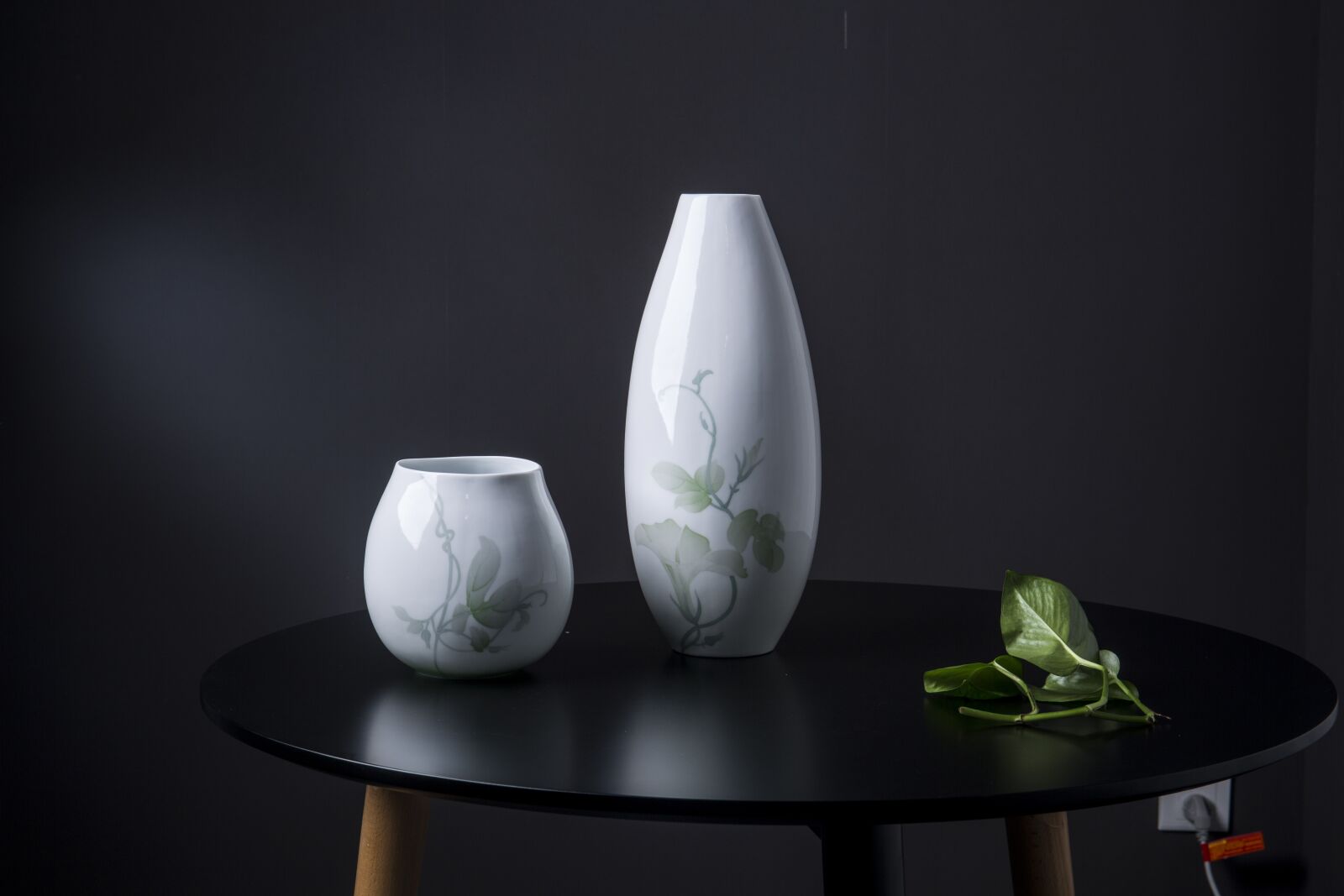 Canon EF 24-70mm F4L IS USM sample photo. Ceramics, china, vase photography