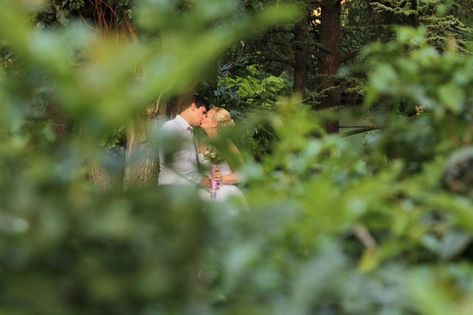 Canon EOS 7D sample photo. Forest, handsome, kiss, pretty photography