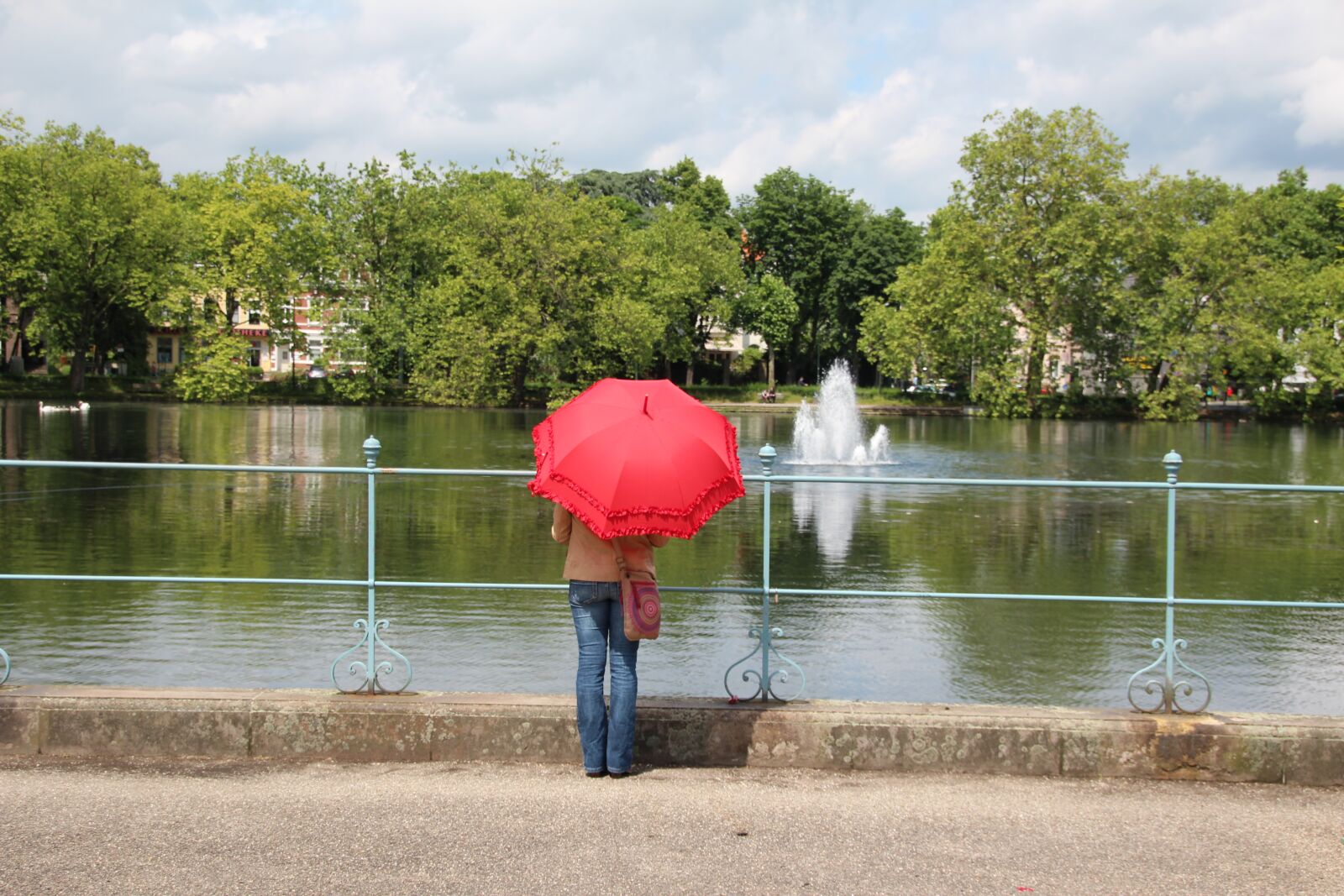 Canon EOS 600D (Rebel EOS T3i / EOS Kiss X5) sample photo. Castle benrath, pond, castle photography