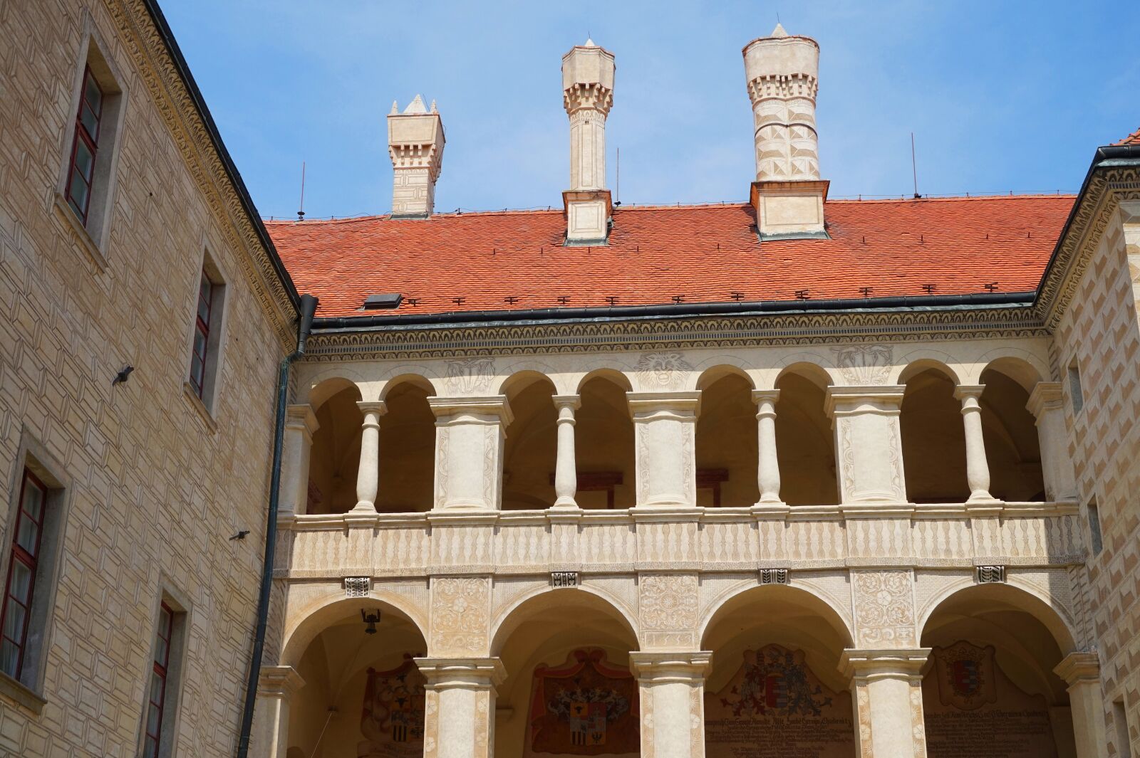 Sony Alpha a5000 (ILCE 5000) sample photo. Chateau, castle, czechia photography