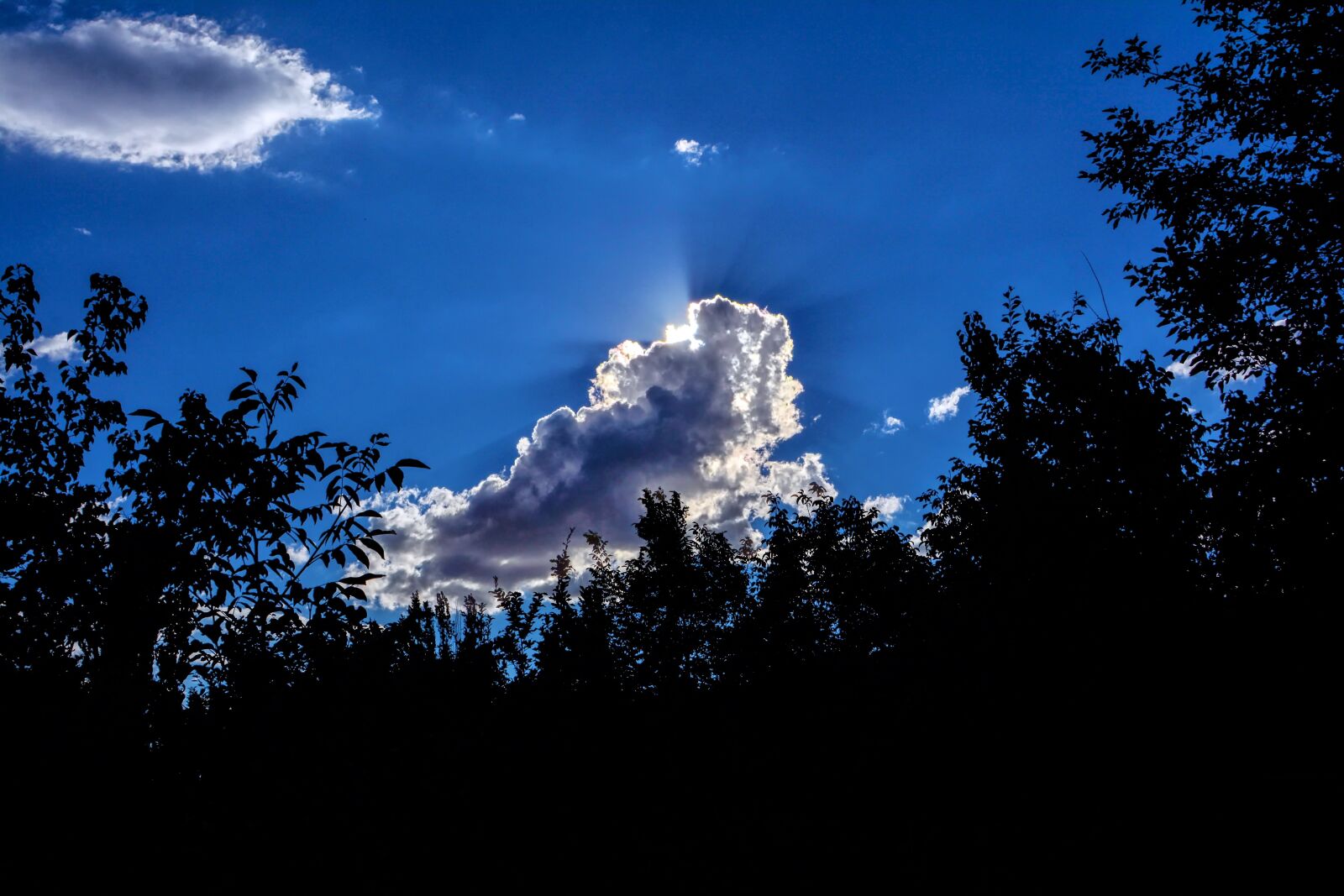 Nikon D7100 sample photo. Clouds, atmosphere, great photography