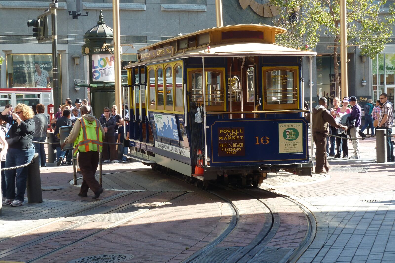 Panasonic Lumix DMC-ZS7 (Lumix DMC-TZ10) sample photo. San francisco, cable car photography