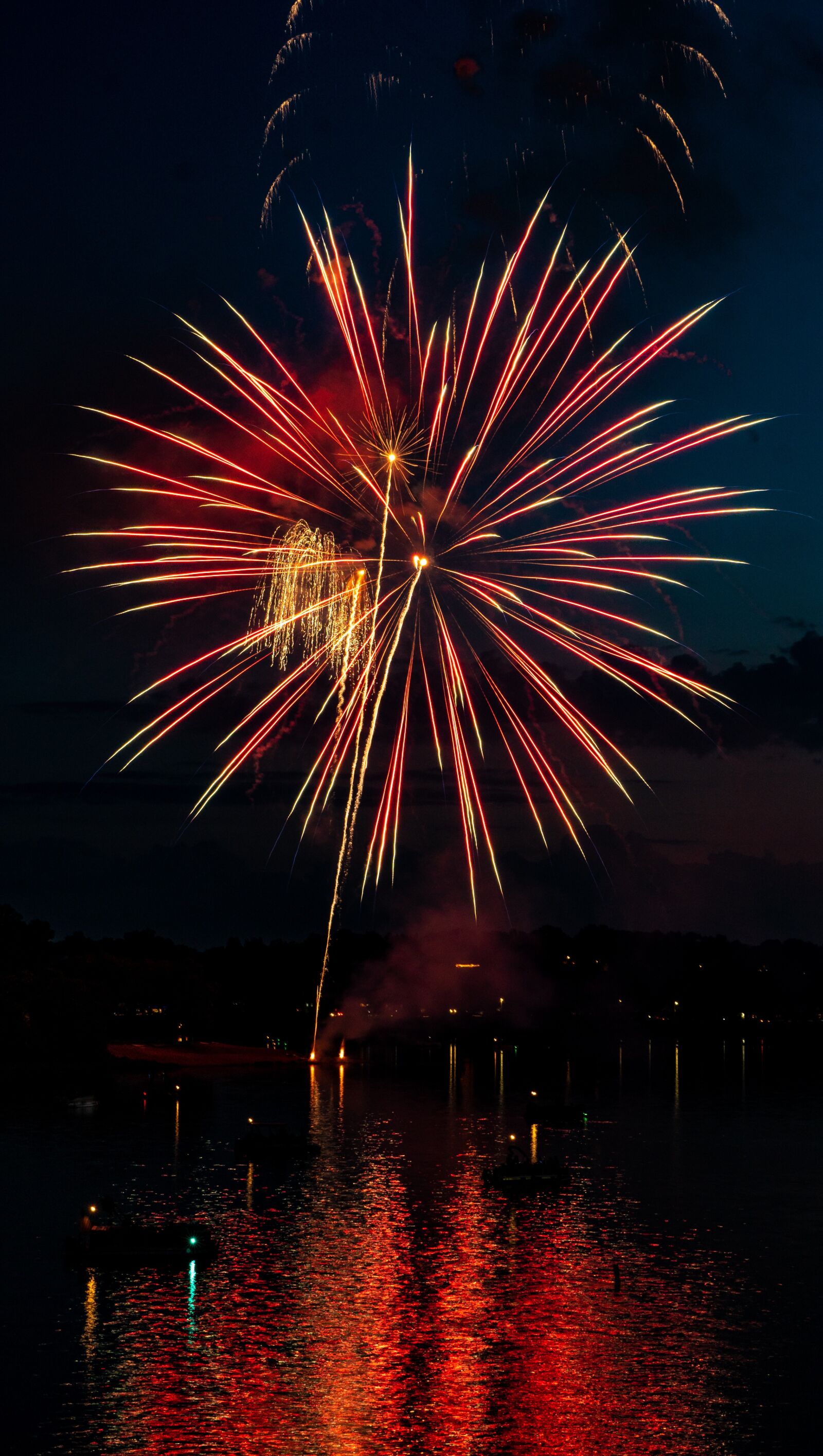 Sony a6300 sample photo. July 4th, fireworks, independence photography