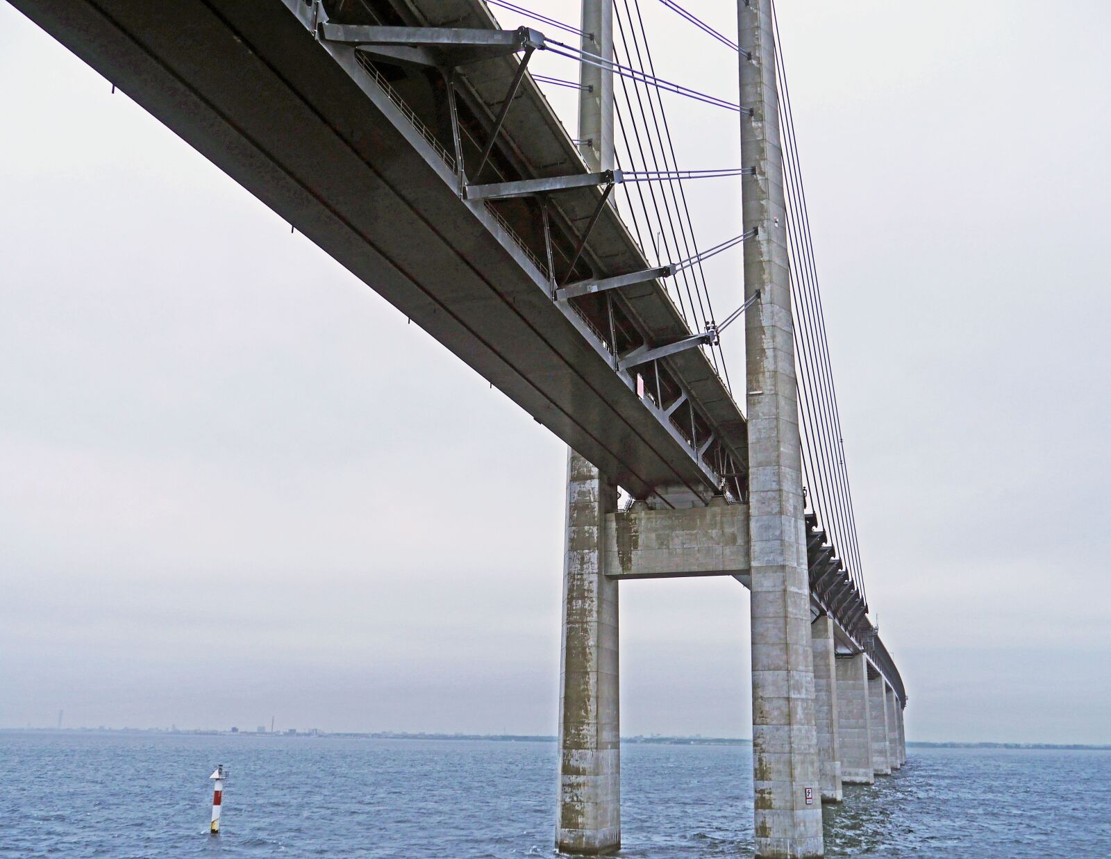 Panasonic Lumix DMC-GX8 sample photo. Oresund bridge, baltic sea photography