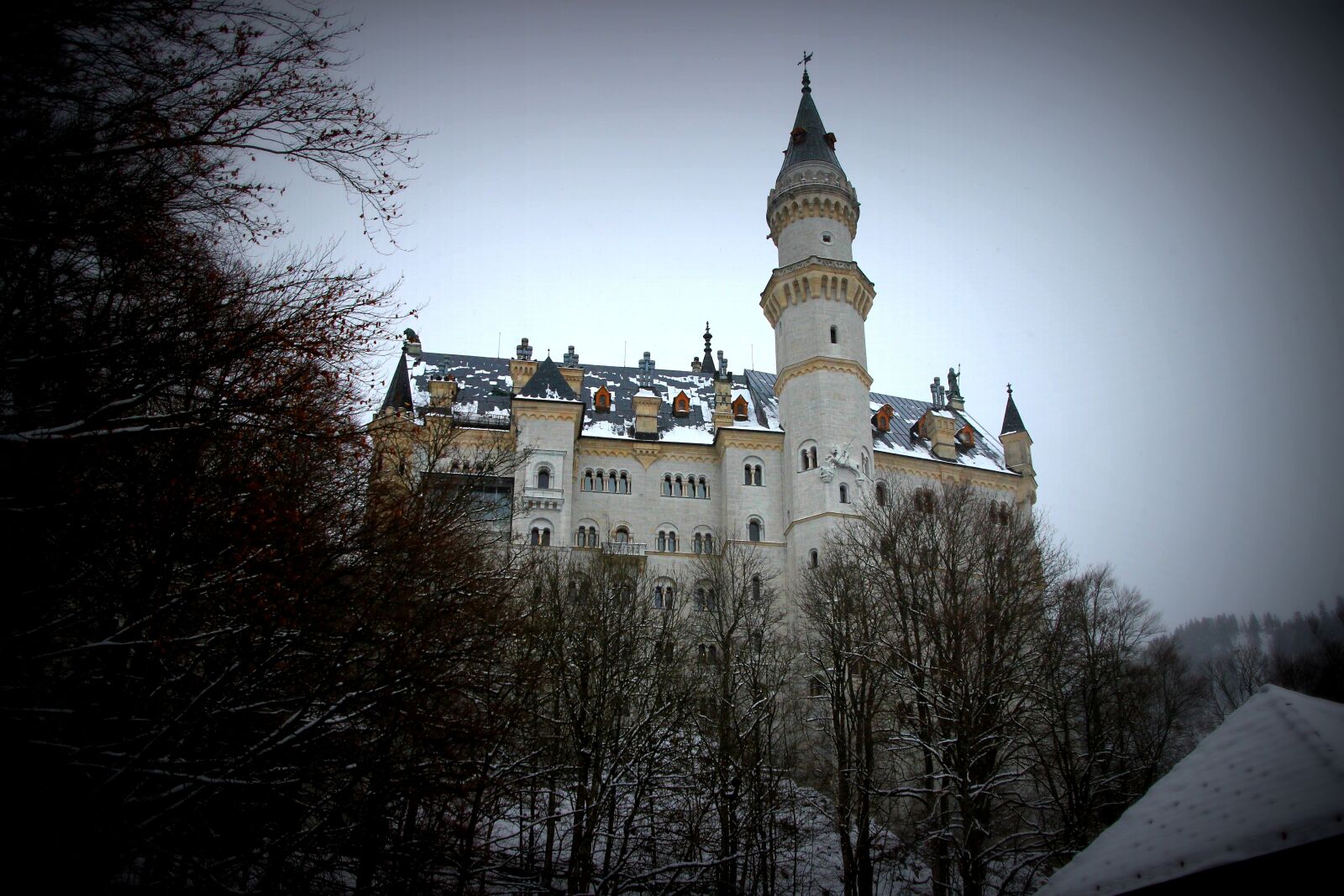 Canon EOS 600D (Rebel EOS T3i / EOS Kiss X5) sample photo. Neuschwanstein castle, destination, bavaria photography