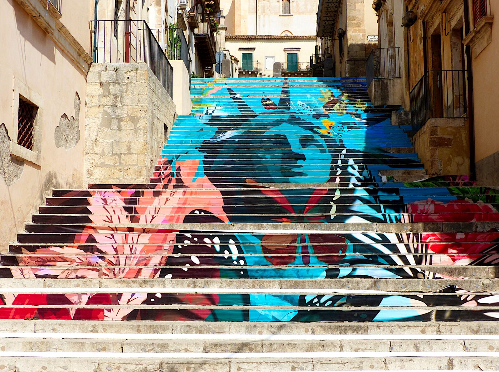 Panasonic Lumix DMC-FZ200 sample photo. Architecture, sicily, noto photography