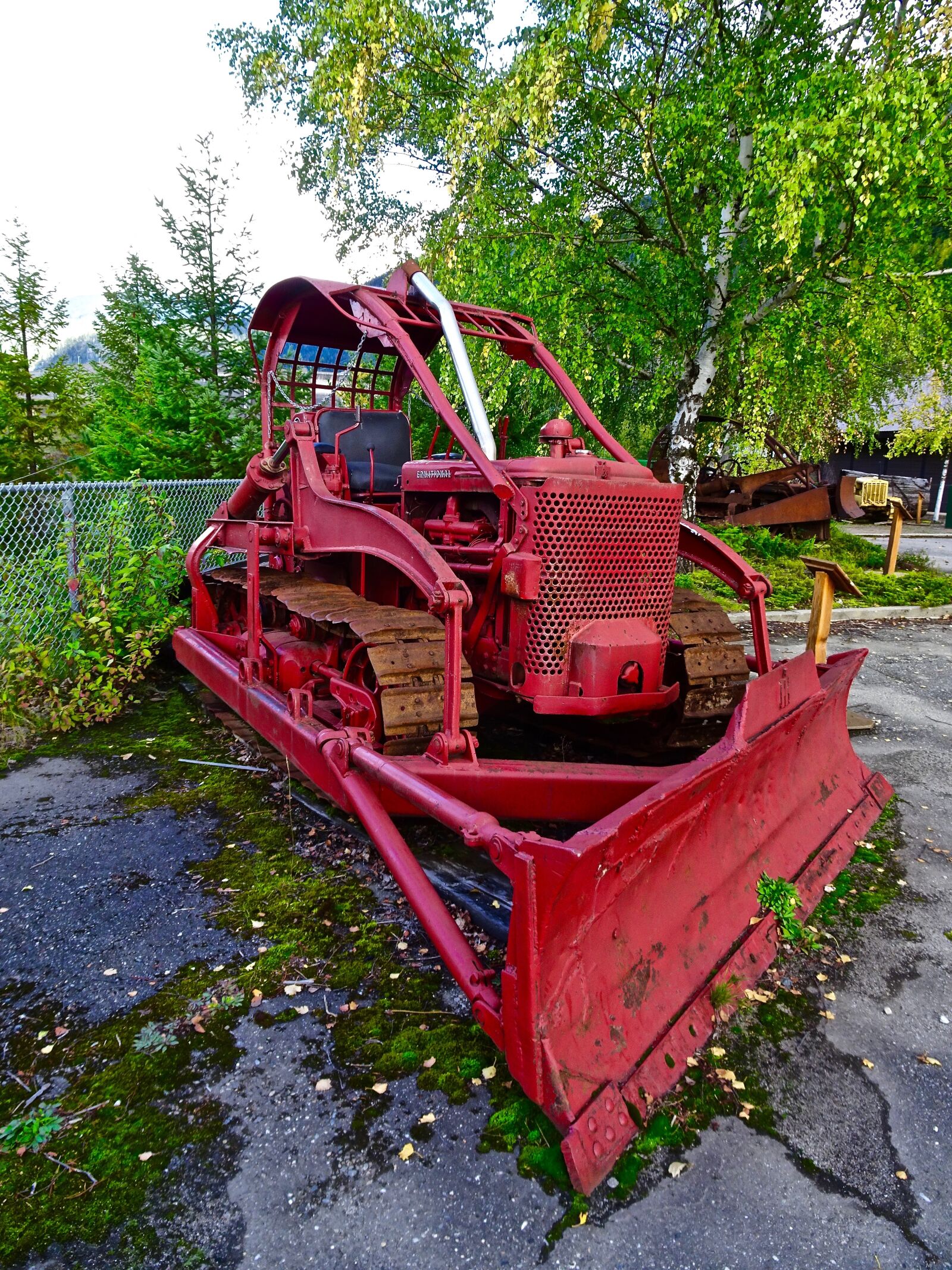 Sony Cyber-shot DSC-HX90V sample photo. Scraper, grader, bulldozer photography