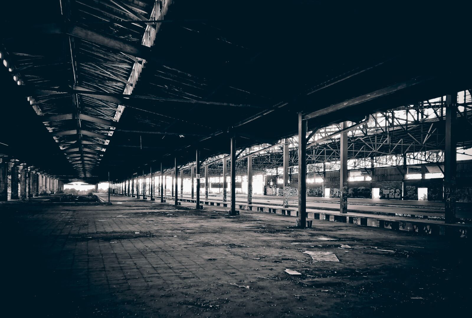 Olympus OM-D E-M10 sample photo. Lost places, old, decay photography