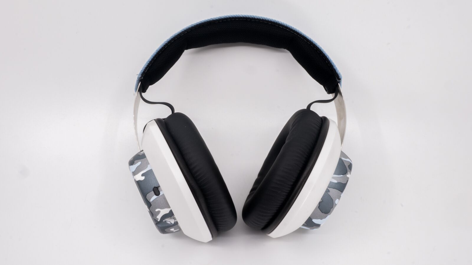 LUMIX G VARIO PZ 14-42/F3.5-5.6 sample photo. Headphone, headphones, headset photography