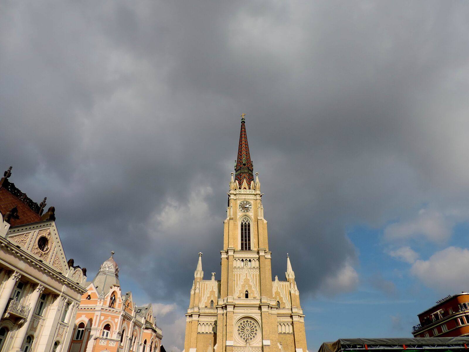 Nikon Coolpix P520 sample photo. Church tower, building, cathedral photography
