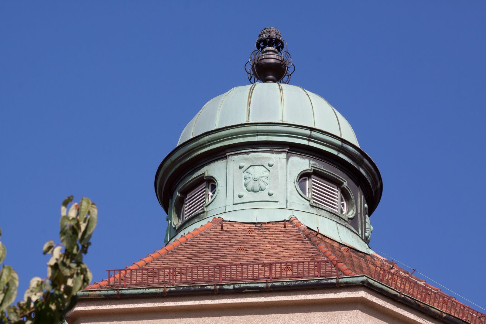 Canon EOS 50D sample photo. Art nouveau, turret, building photography