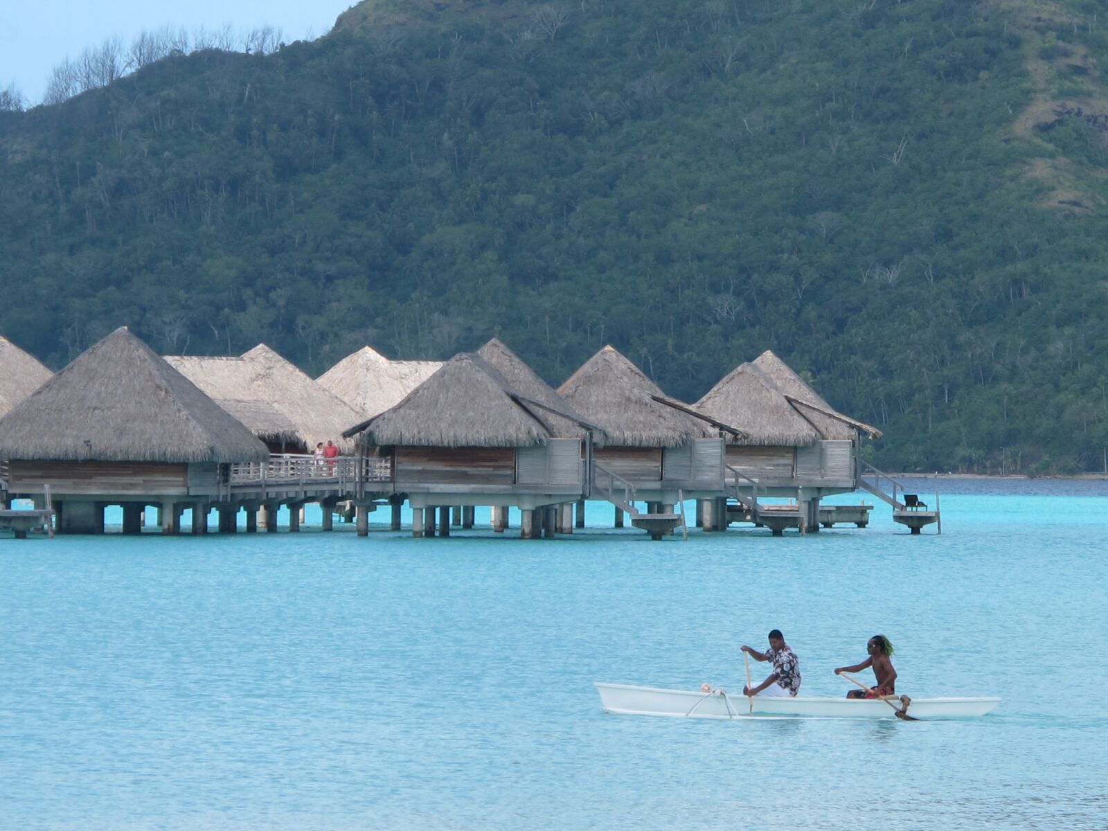 Canon PowerShot G11 sample photo. Huts, beach, bora bora photography