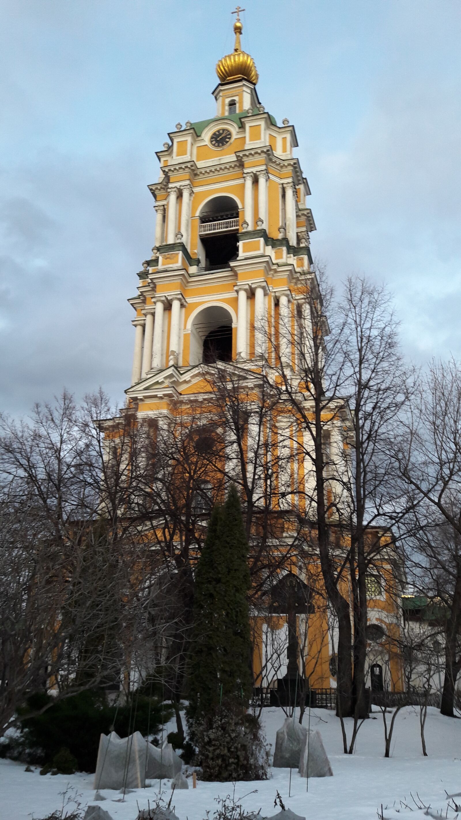 Samsung Galaxy A5(2016) sample photo. Moscow, monastery, city photography