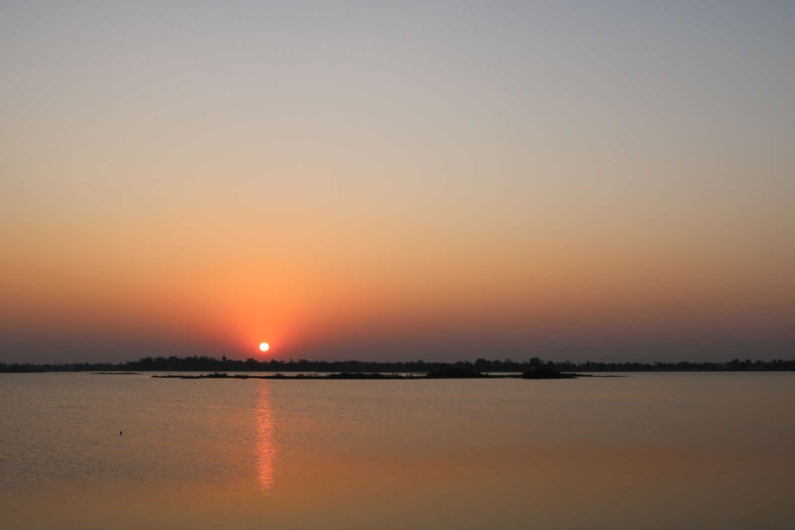 Canon EOS 750D (EOS Rebel T6i / EOS Kiss X8i) sample photo. Sky, sunset, thailand photography
