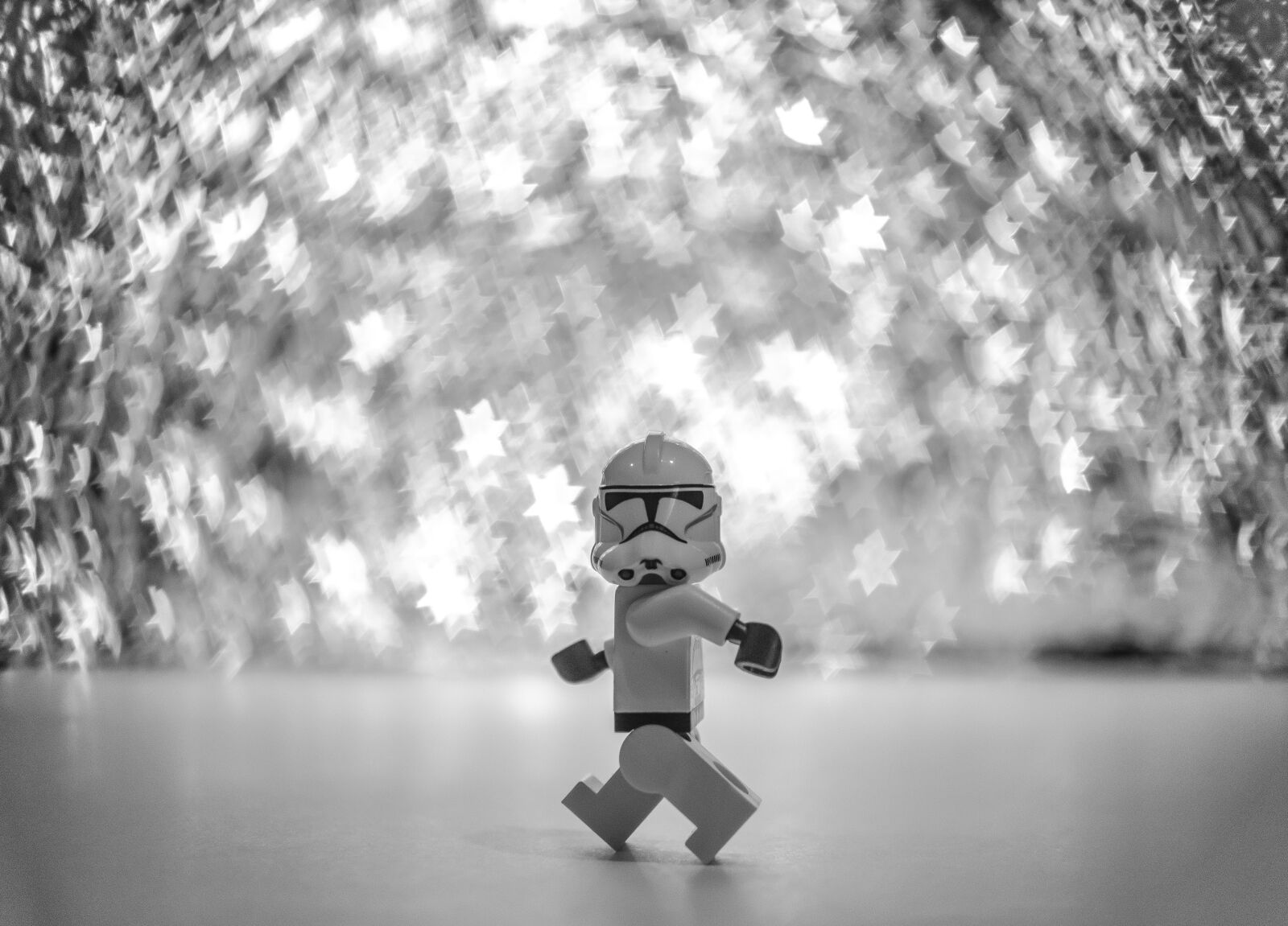 Nikon D5100 + Nikon AF-S DX Nikkor 35mm F1.8G sample photo. Bokeh, star, lego, starwars photography