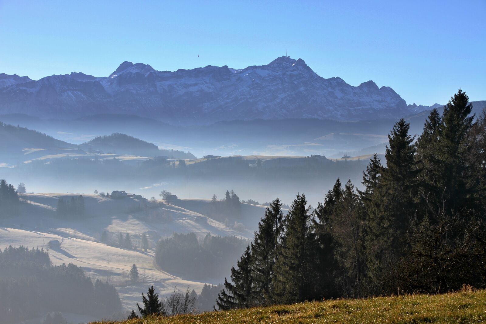Canon EOS 7D + Canon EF-S 18-135mm F3.5-5.6 IS STM sample photo. Toggenburg, mountains, switzerland photography