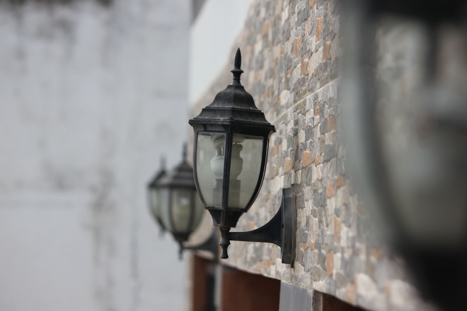 Canon EOS 550D (EOS Rebel T2i / EOS Kiss X4) sample photo. Light, candle, day photography