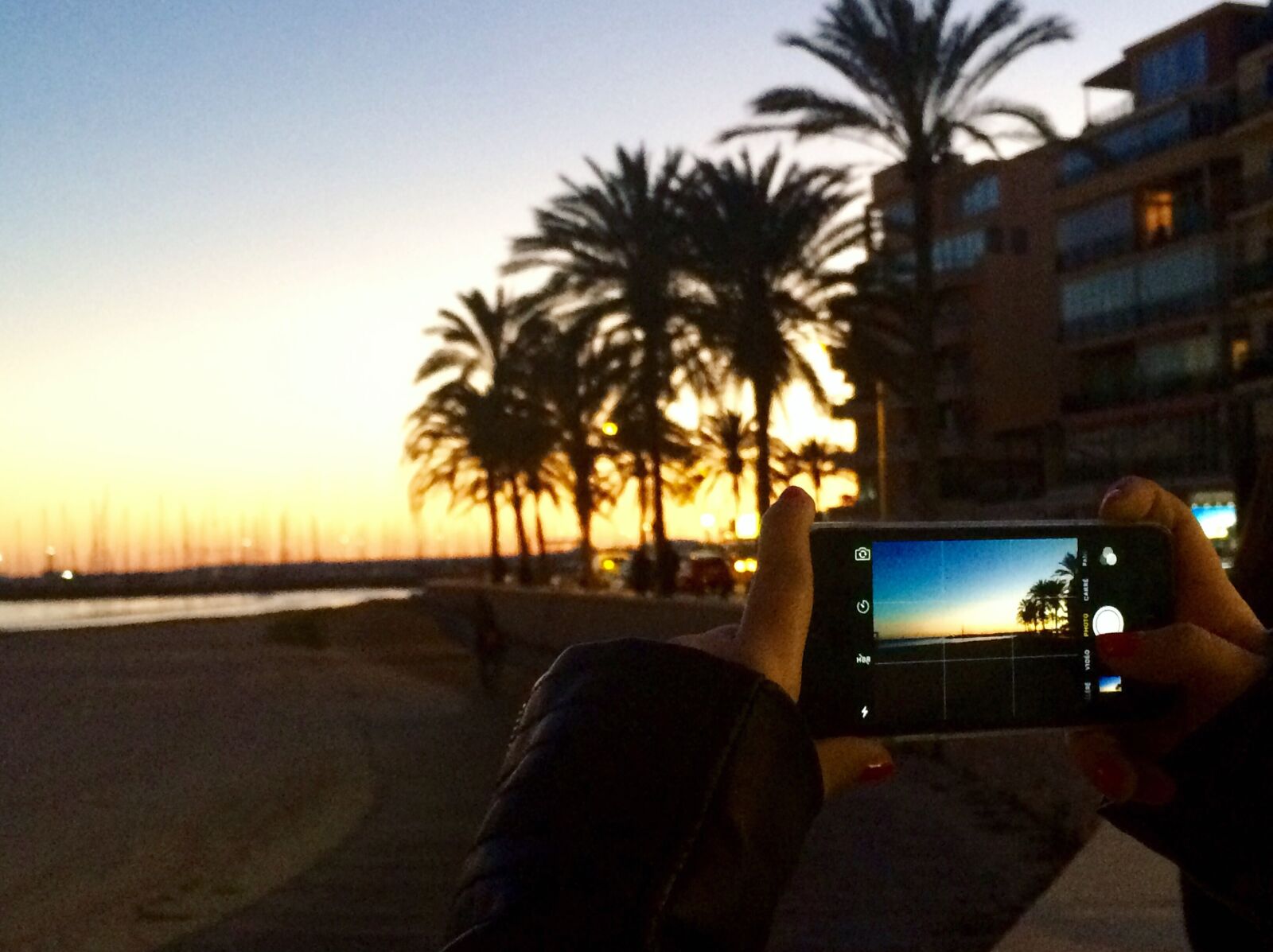 iPhone 5s back camera 4.15mm f/2.2 sample photo. Palma, sunset photography