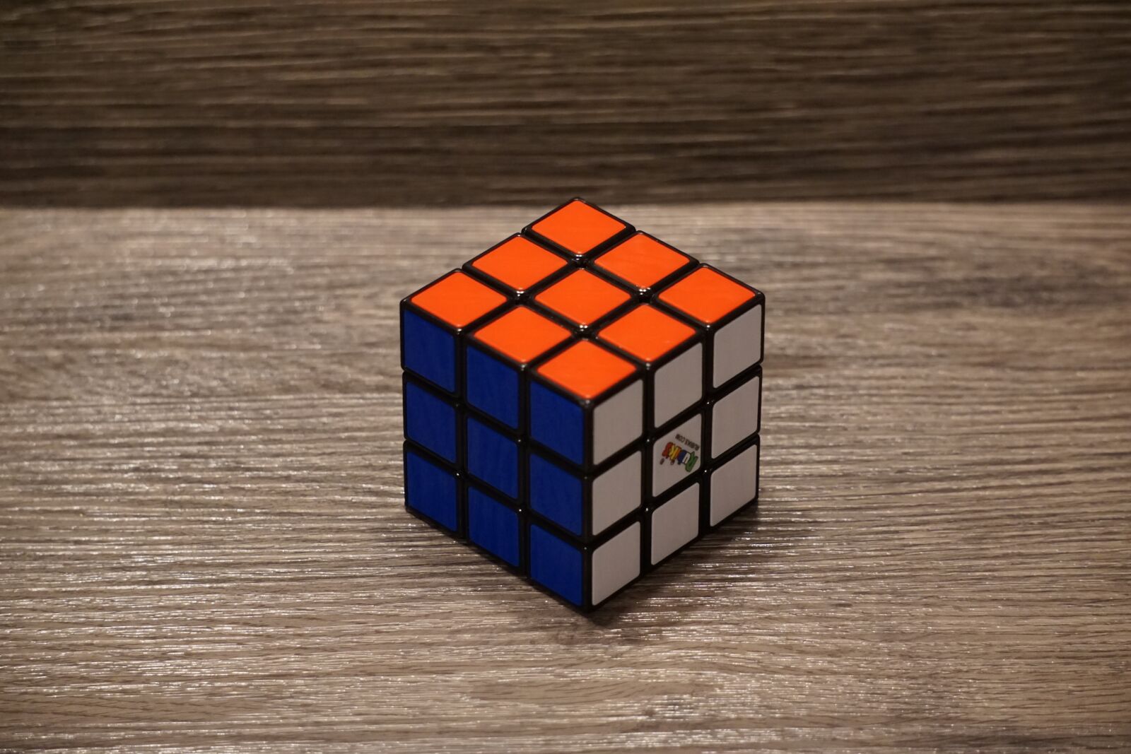 Sony E 55-210mm F4.5-6.3 OSS sample photo. Magic cube, cube, patience photography