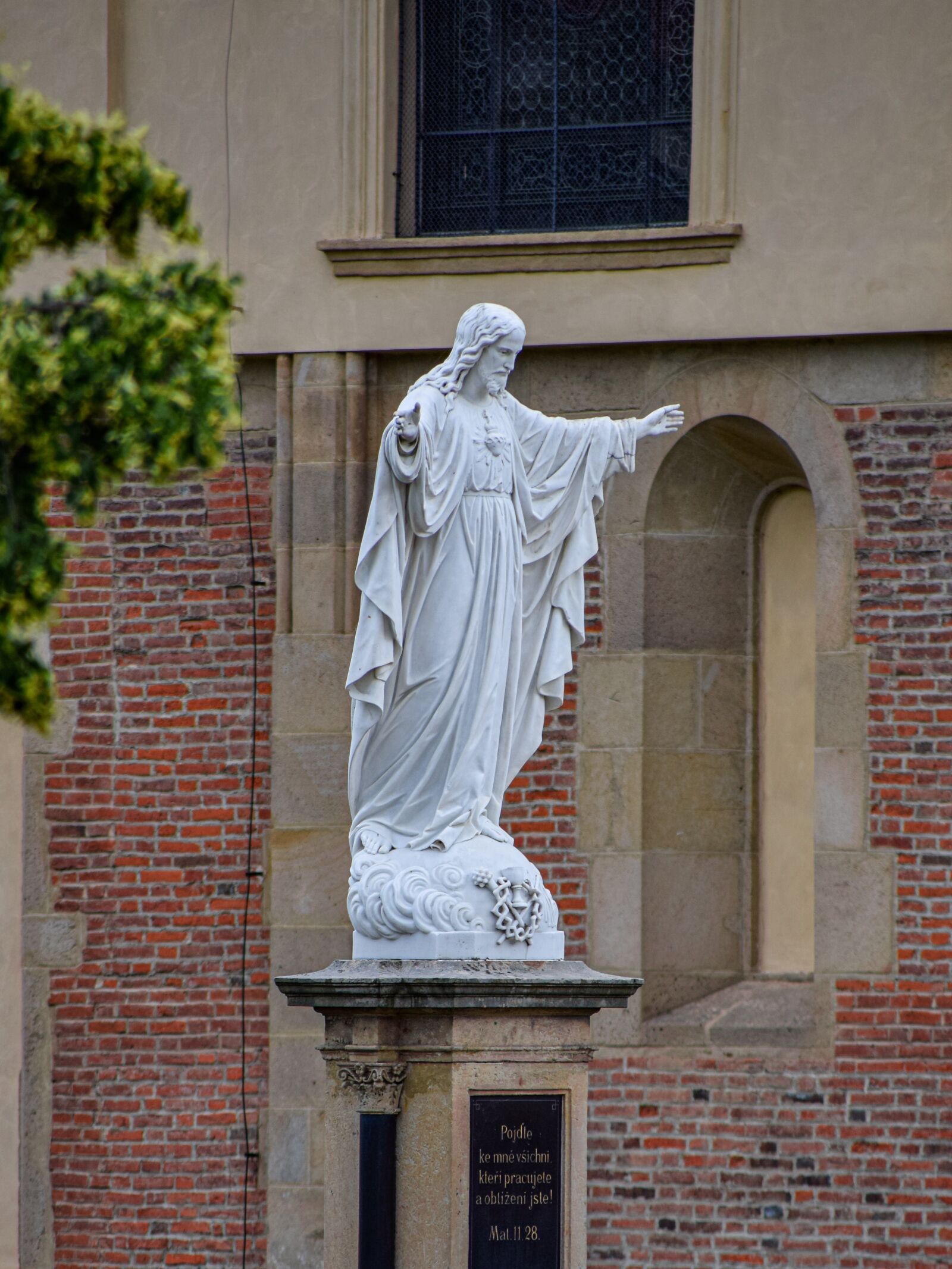Tamron 18-200mm F3.5-6.3 Di II VC sample photo. Statue, a saint, moravia photography